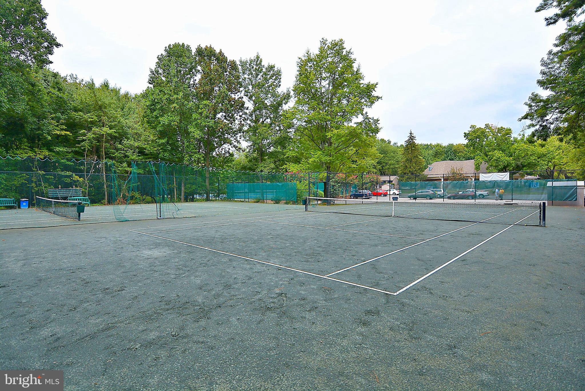 MC LEAN HAMLET - Residential