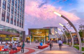 MC LEAN HAMLET - Residential