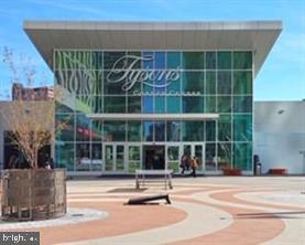 MC LEAN HAMLET - Residential