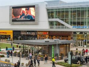 MC LEAN HAMLET - Residential