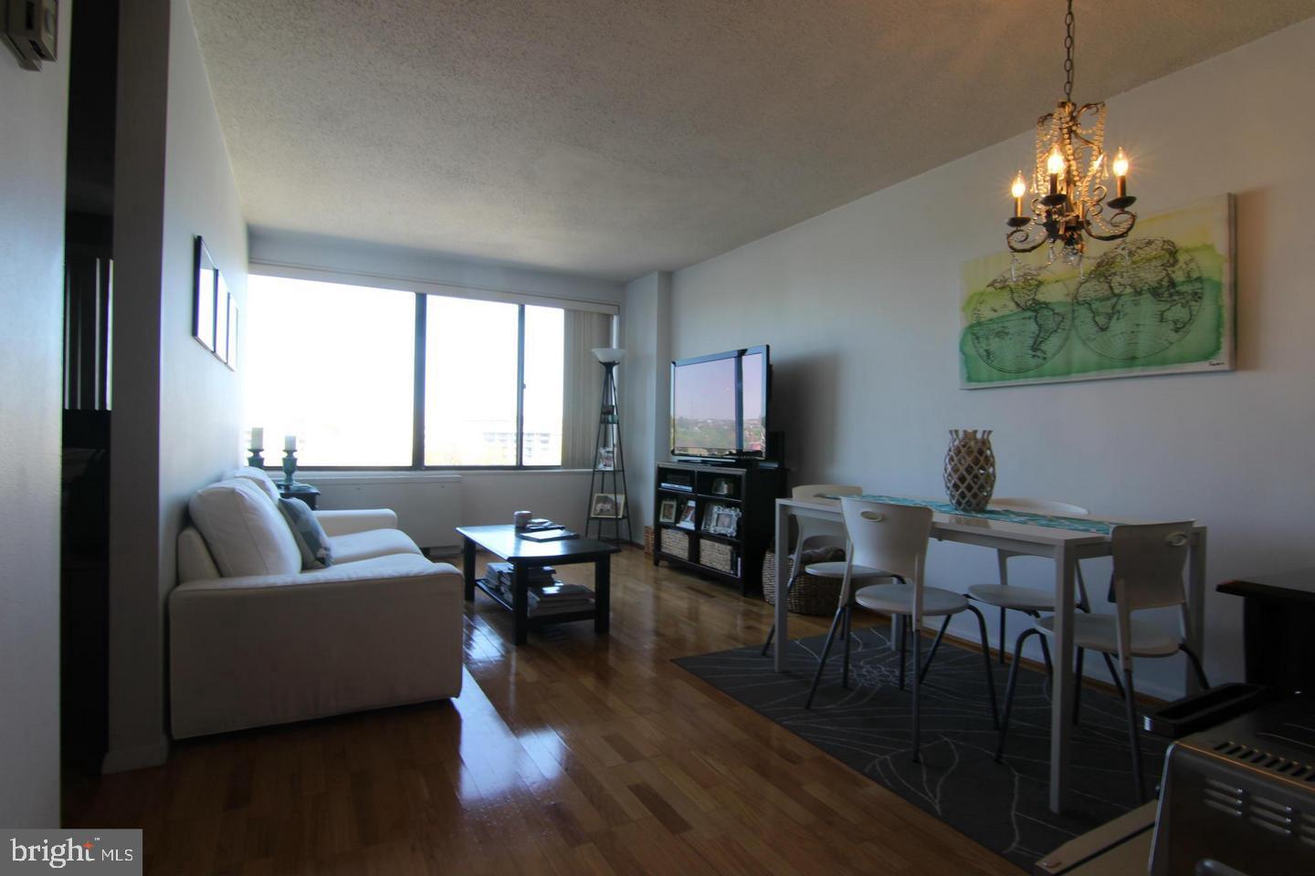 1330 NEW HAMPSHIRE AVENUE NW 823