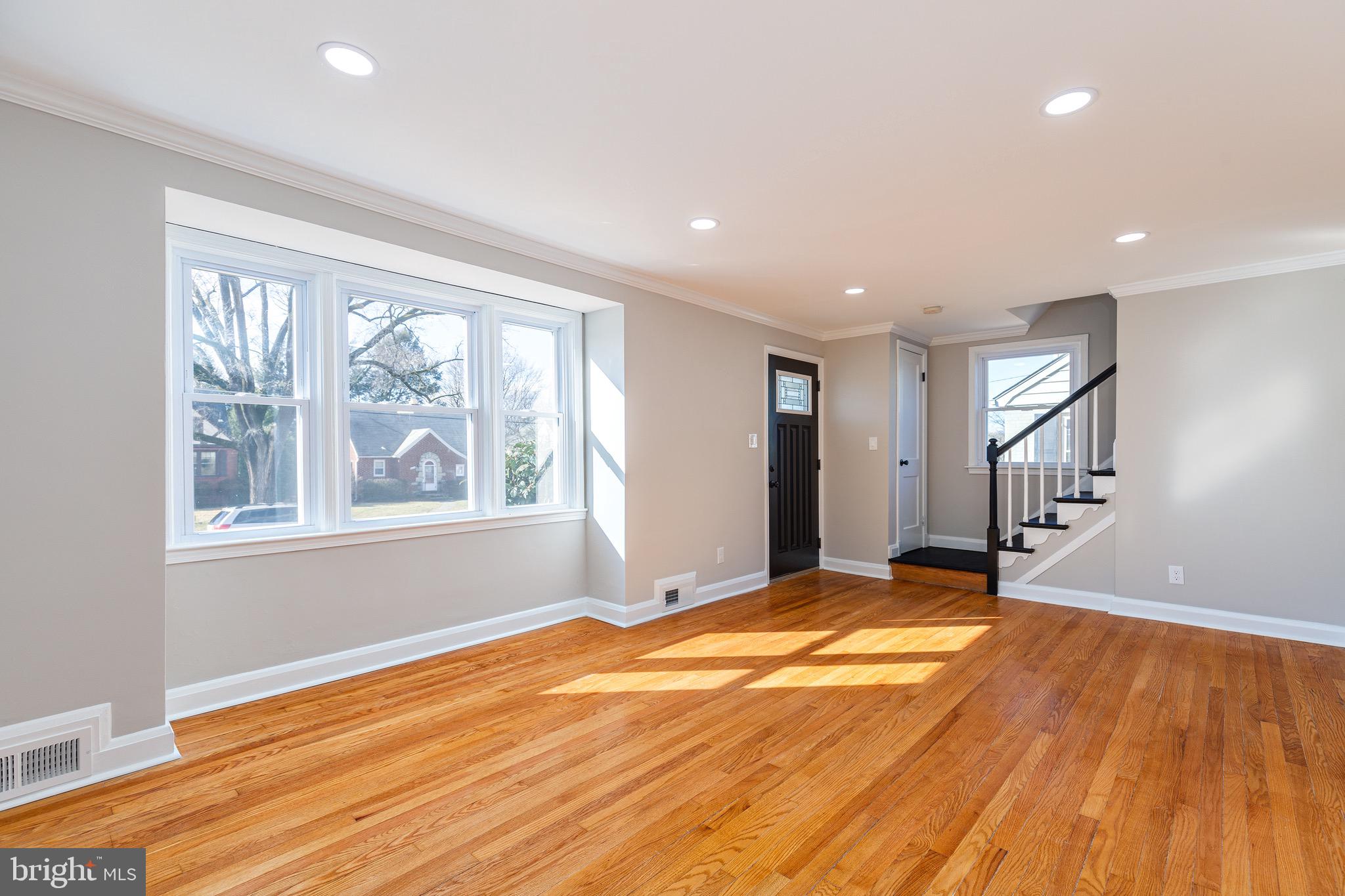 LOCH HILL - Residential