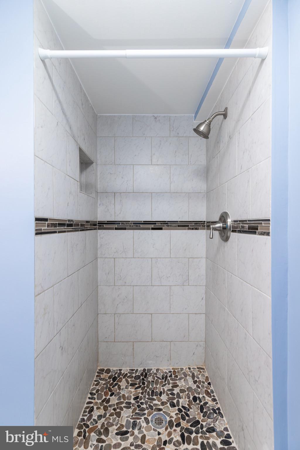 LOCH HILL - Residential