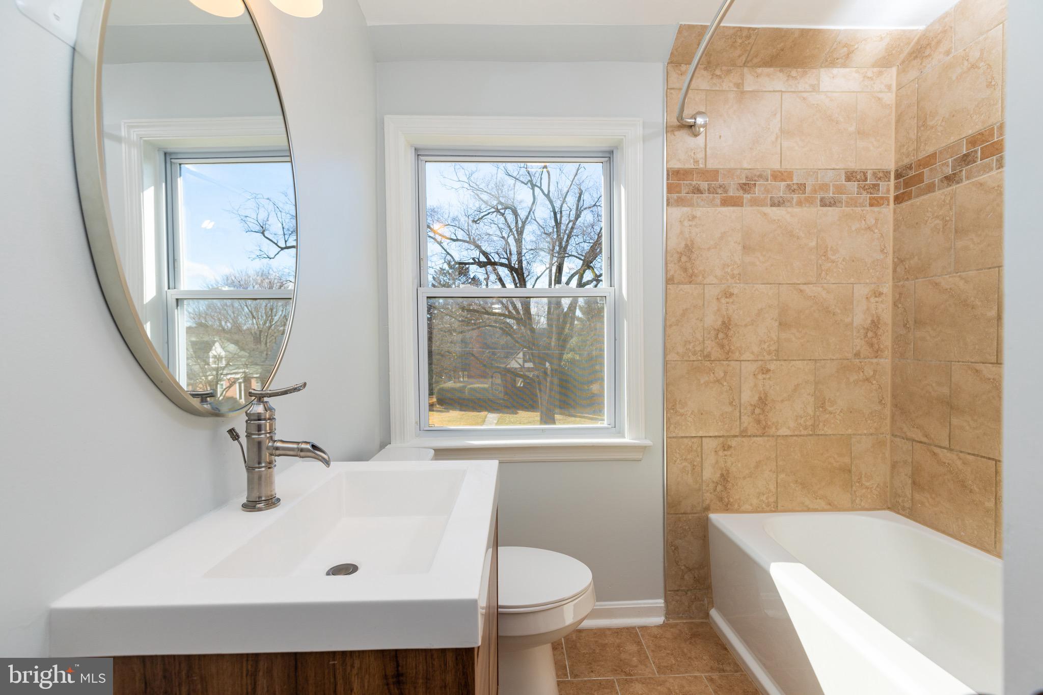 LOCH HILL - Residential