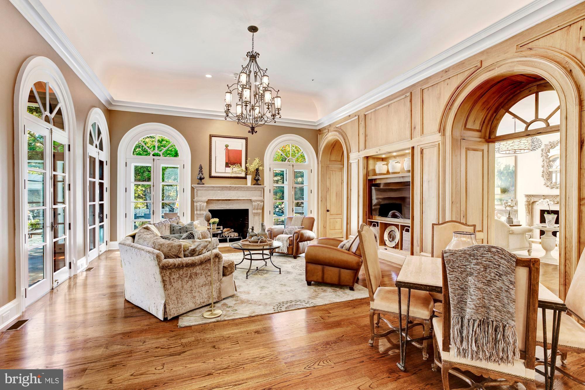 BRADLEY HILLS GROVE - Residential