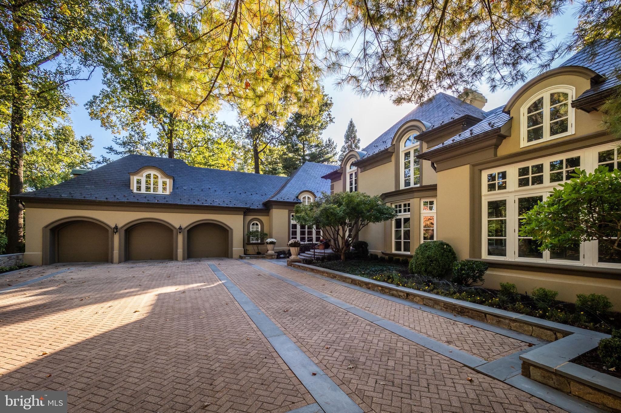 BRADLEY HILLS GROVE - Residential