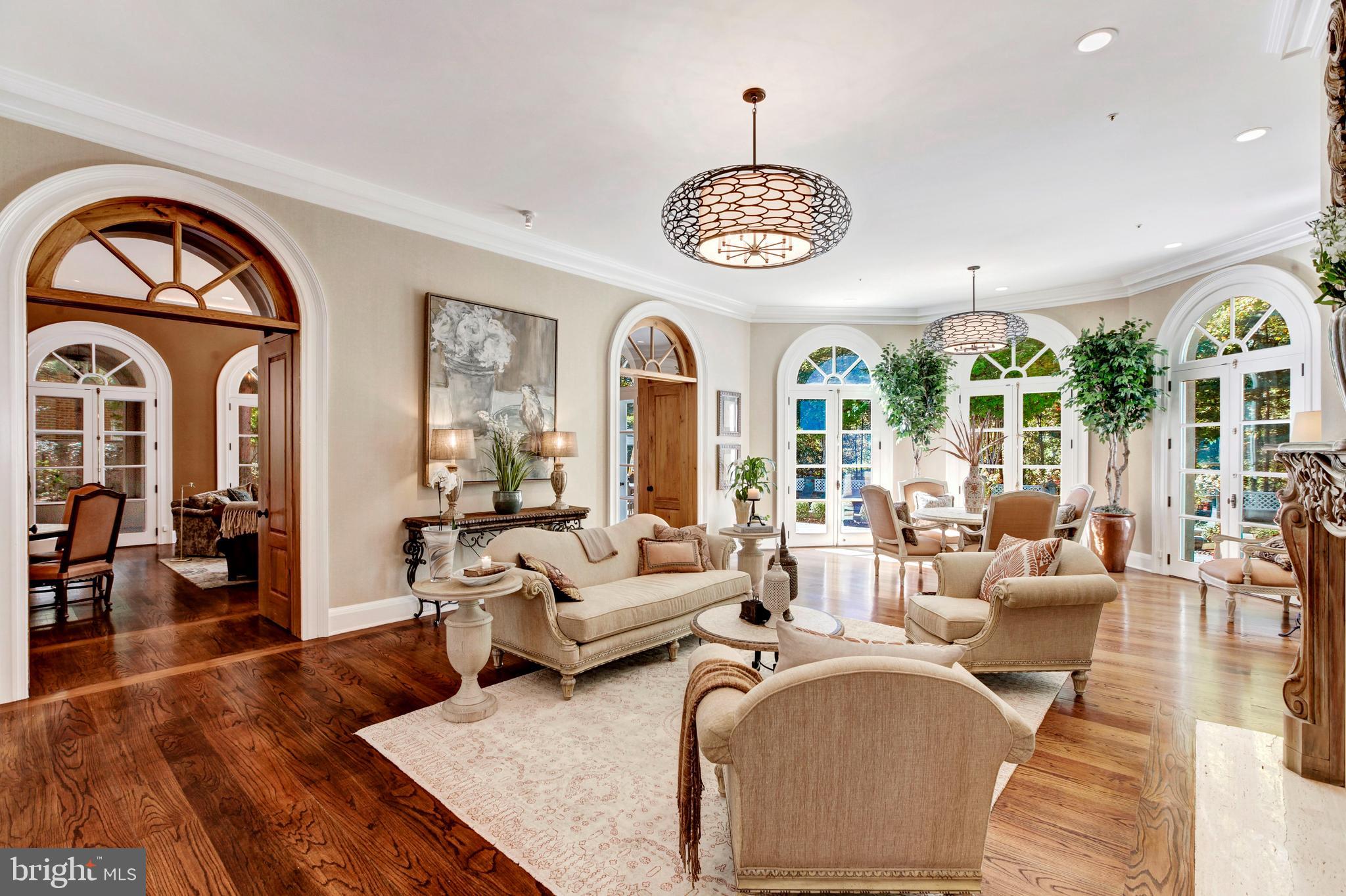 BRADLEY HILLS GROVE - Residential