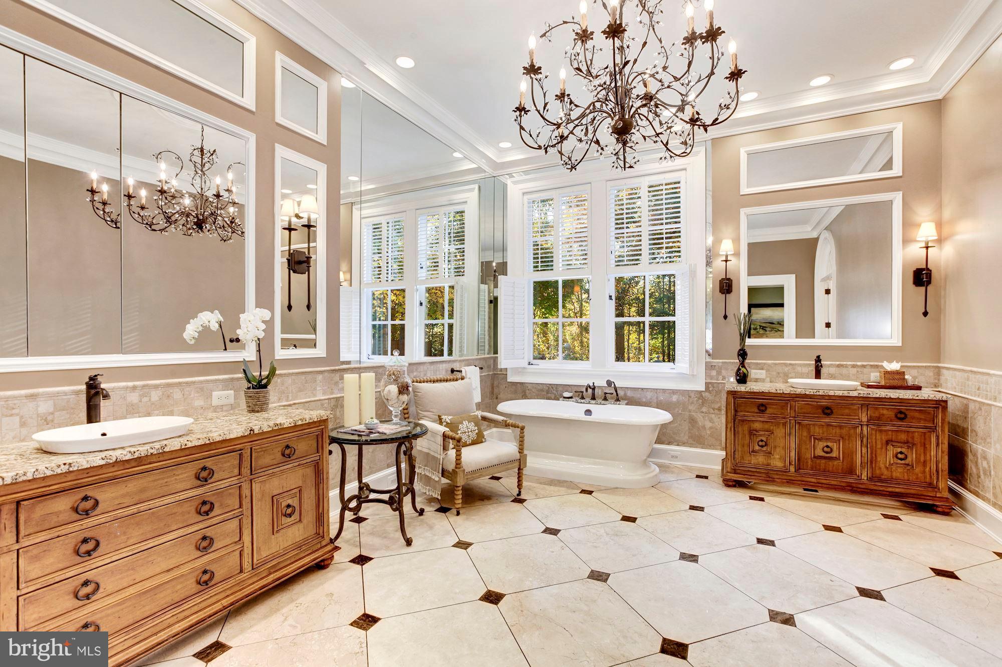 BRADLEY HILLS GROVE - Residential