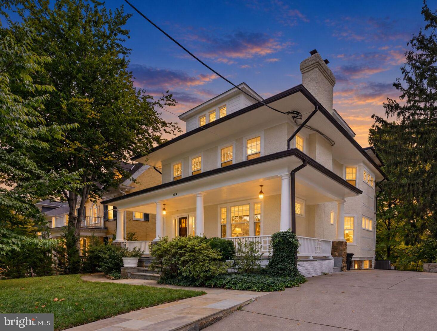3214 NEWARK STREET NW