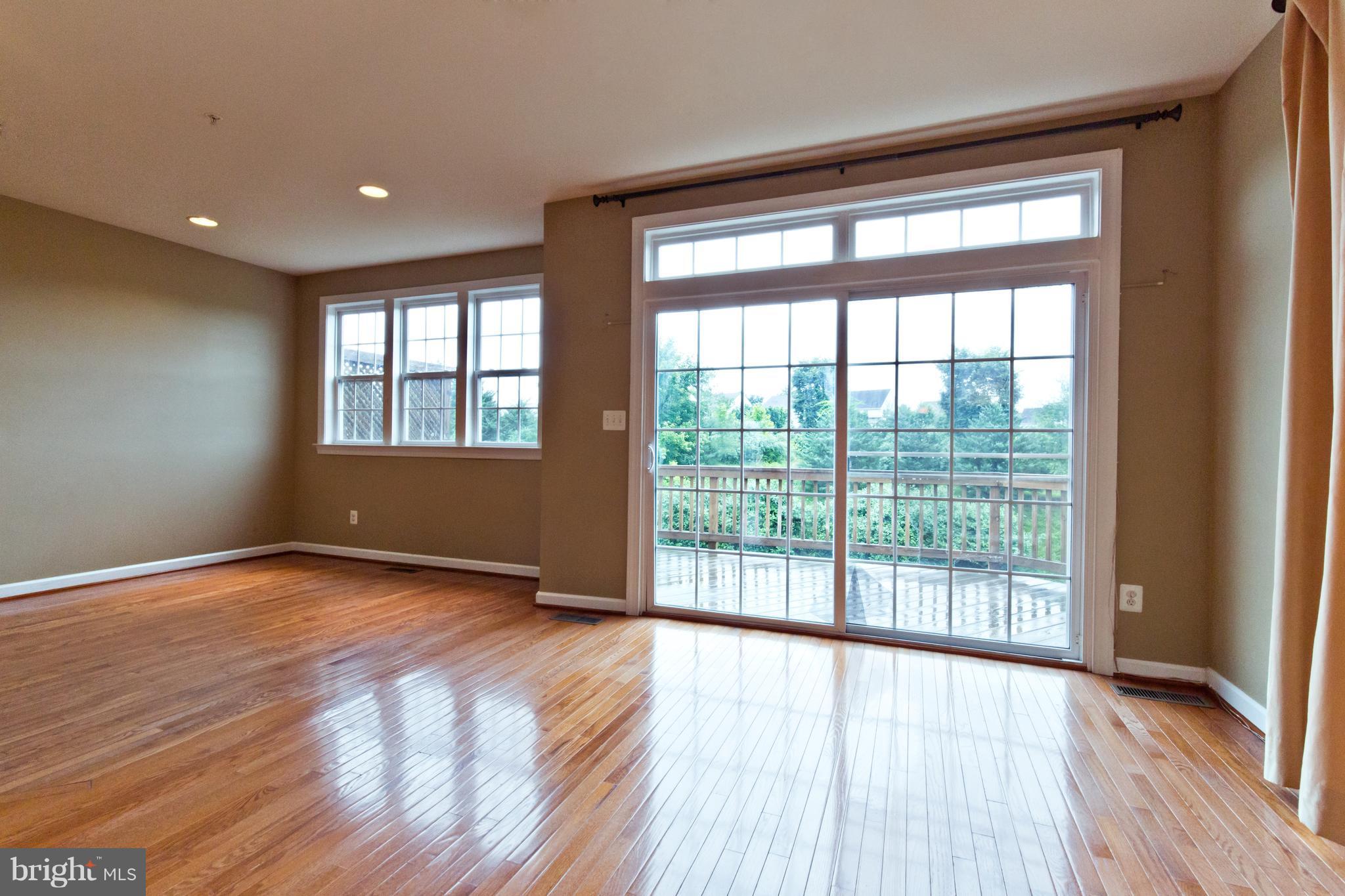 EDWARDS LANDING - Residential