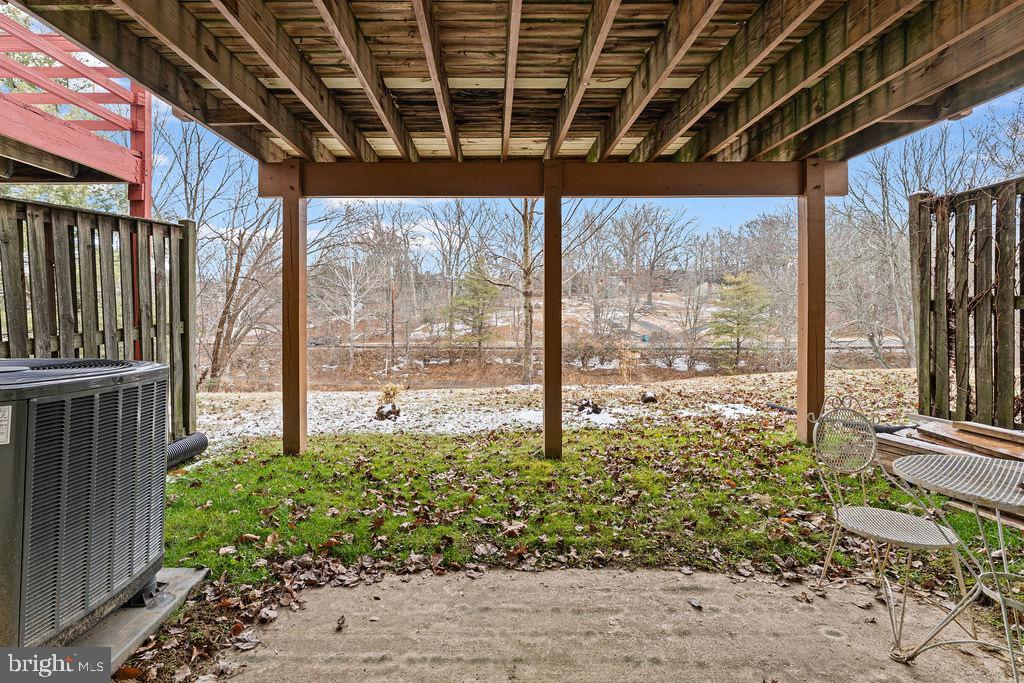 1211 KNOLL MIST LANE