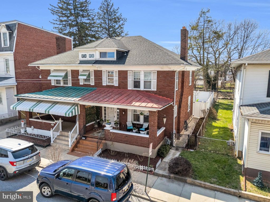 Photo of 632 S Pershing Avenue, YORK, PA 17401 (MLS # PAYK2100218)