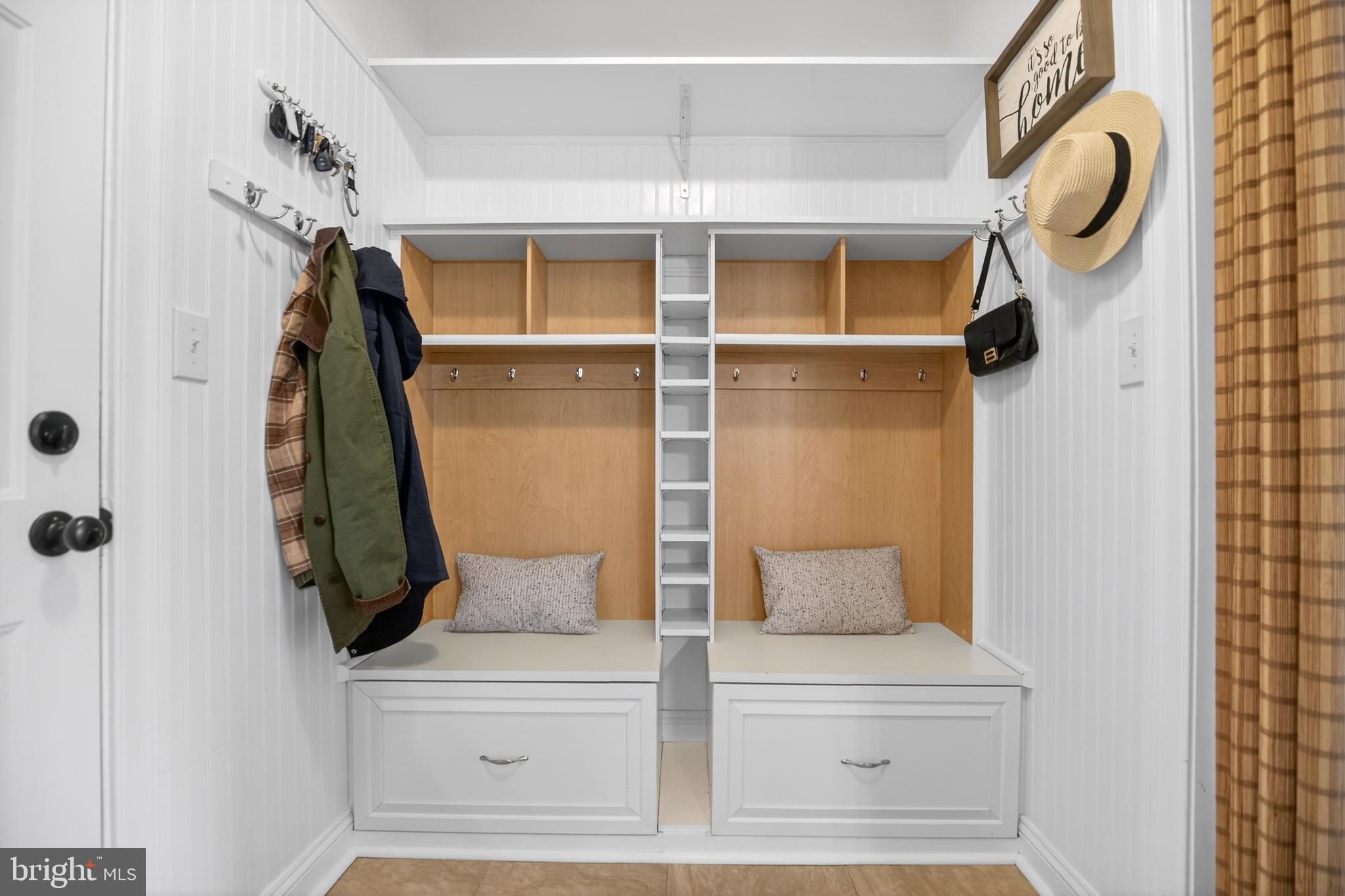 PHEASANT POINTE - Residential