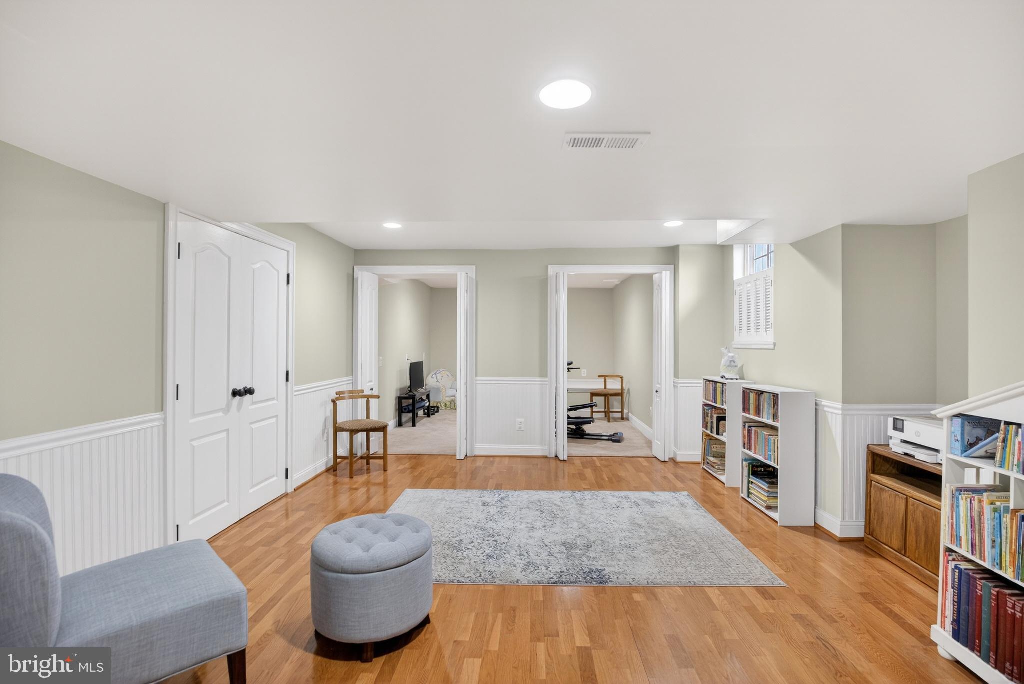 PHEASANT POINTE - Residential