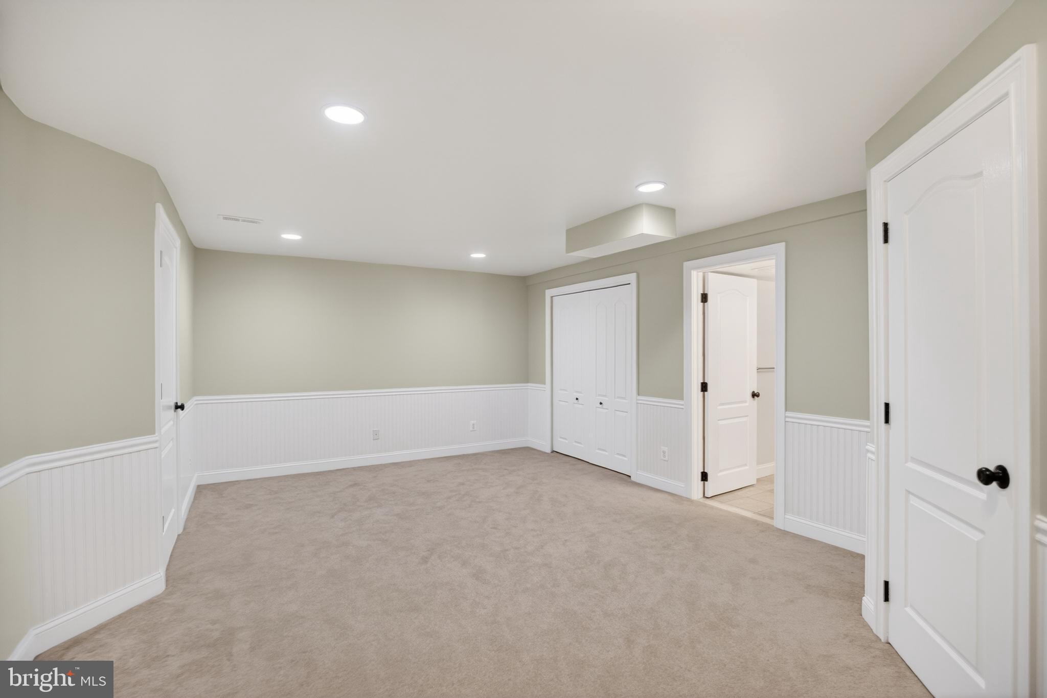 PHEASANT POINTE - Residential