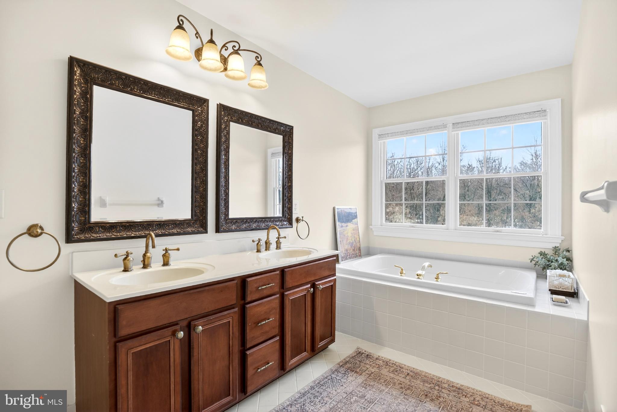 PHEASANT POINTE - Residential