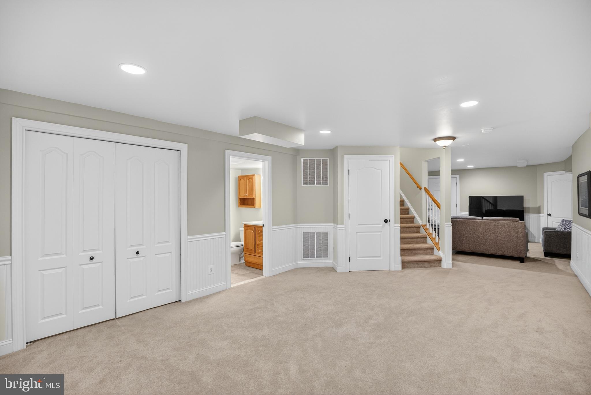 PHEASANT POINTE - Residential