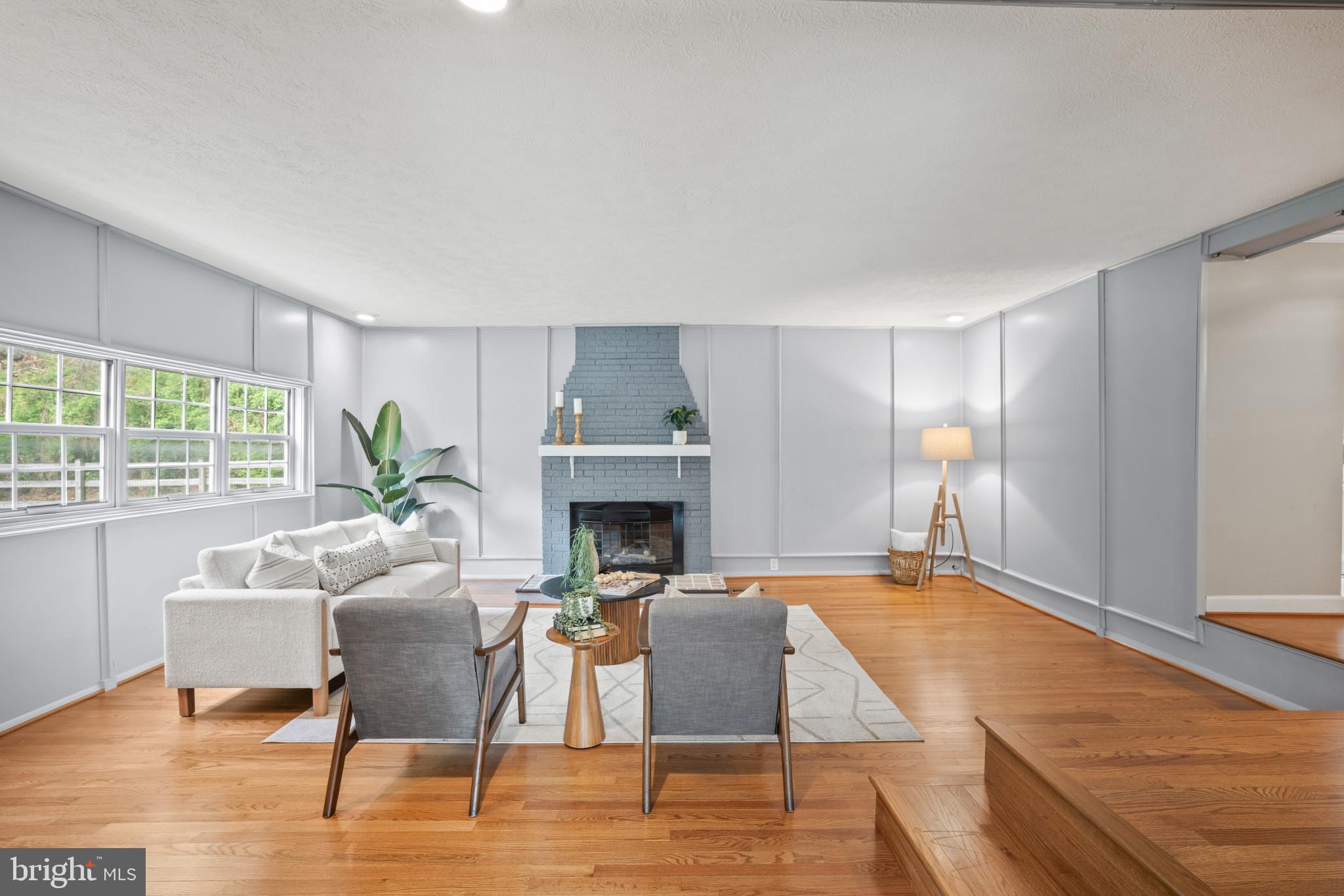 BROWN & HOOFF - Residential