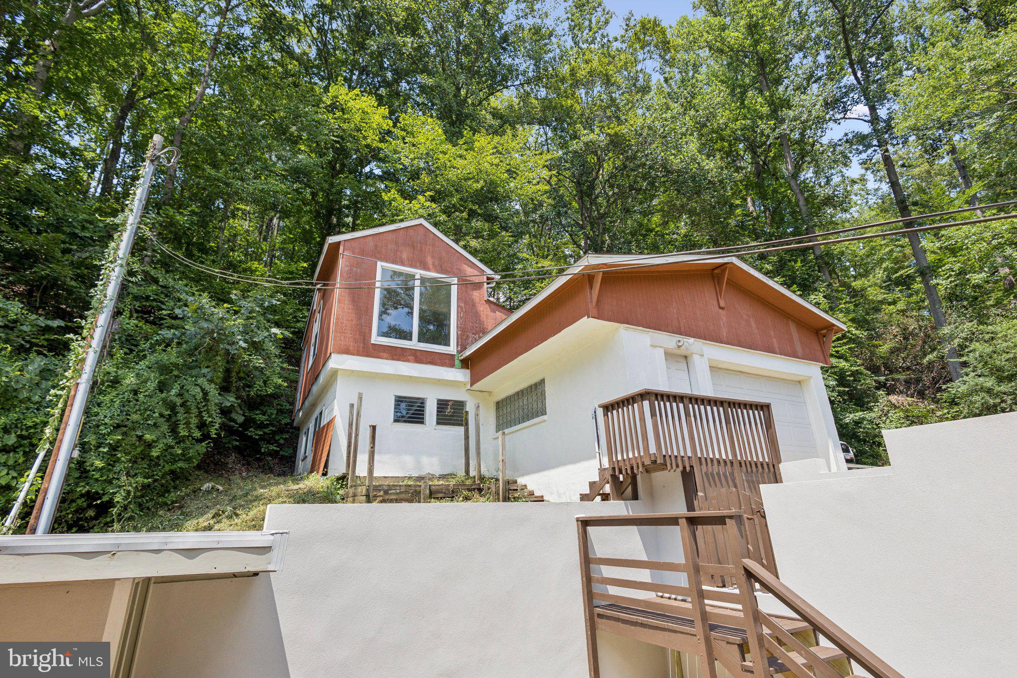 BROWN & HOOFF - Residential