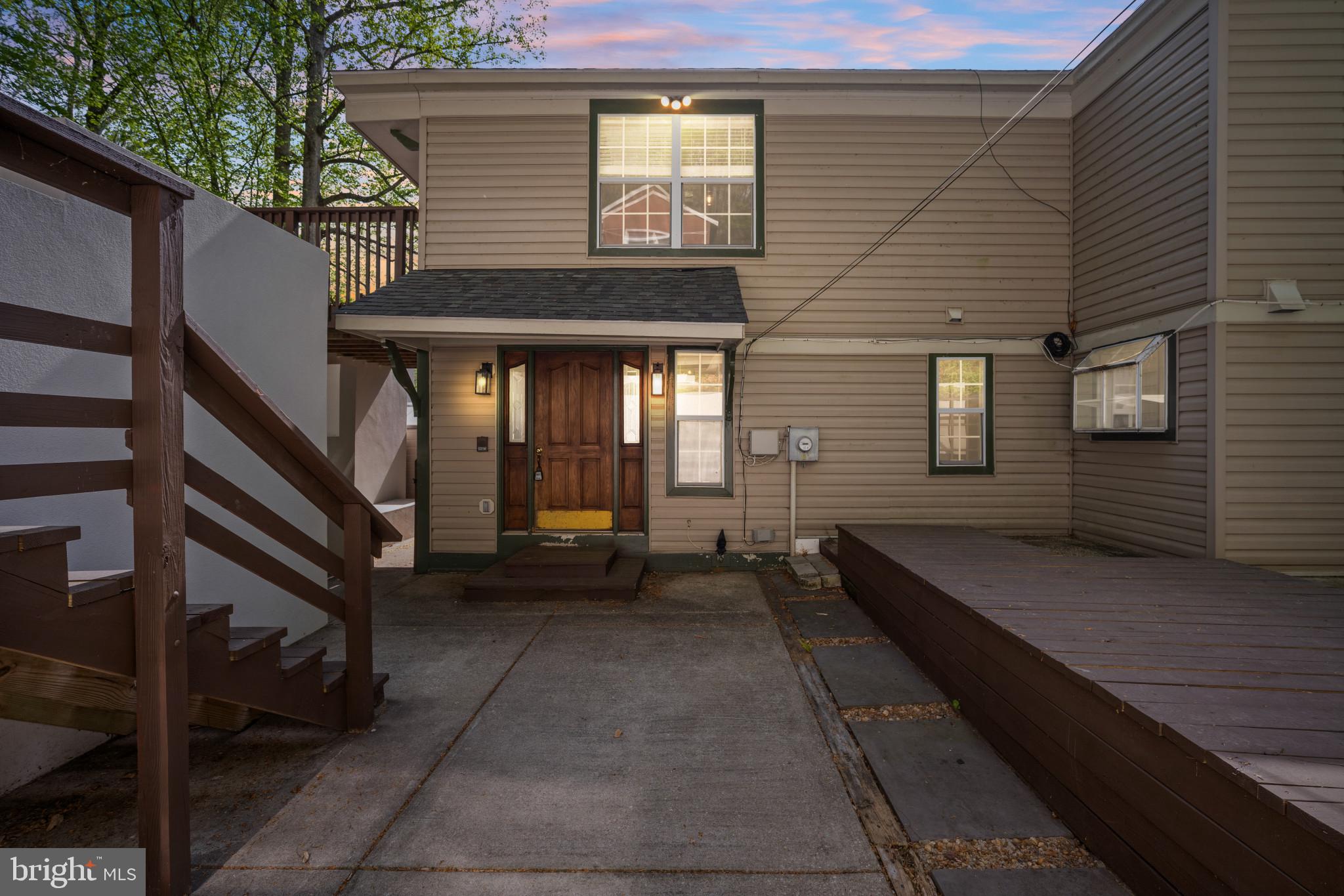 BROWN & HOOFF - Residential