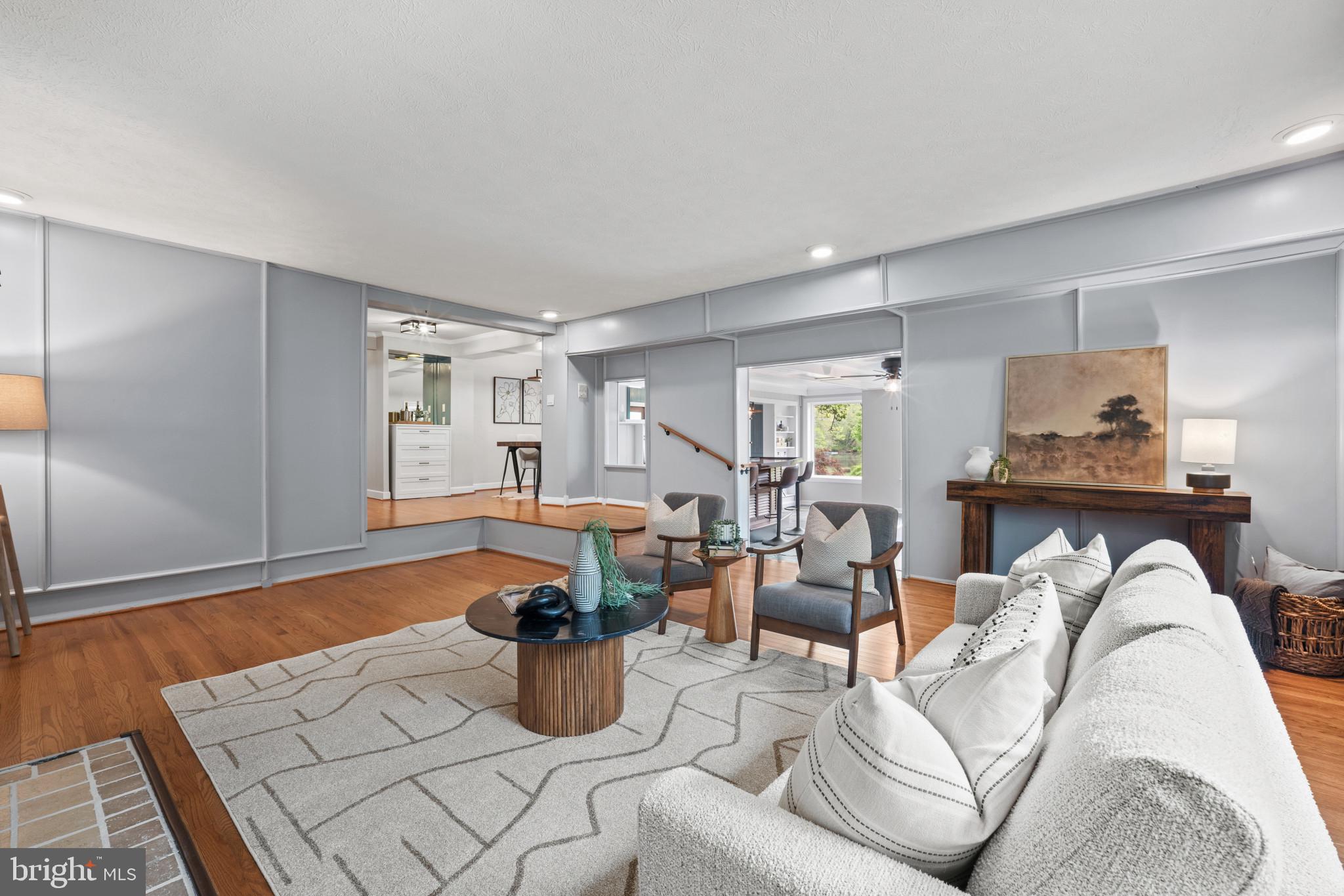 BROWN & HOOFF - Residential