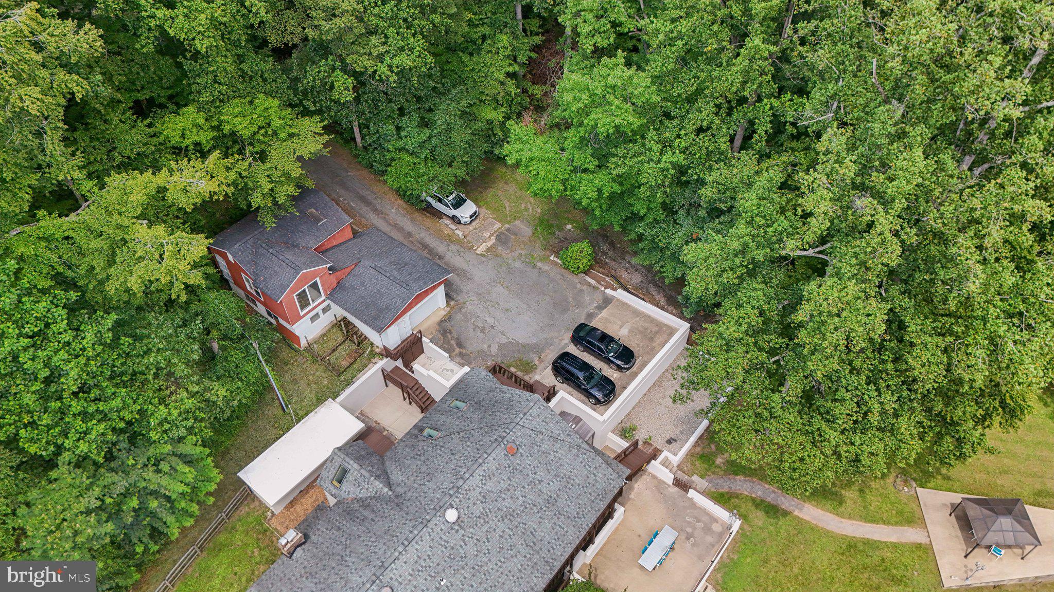 BROWN & HOOFF - Residential