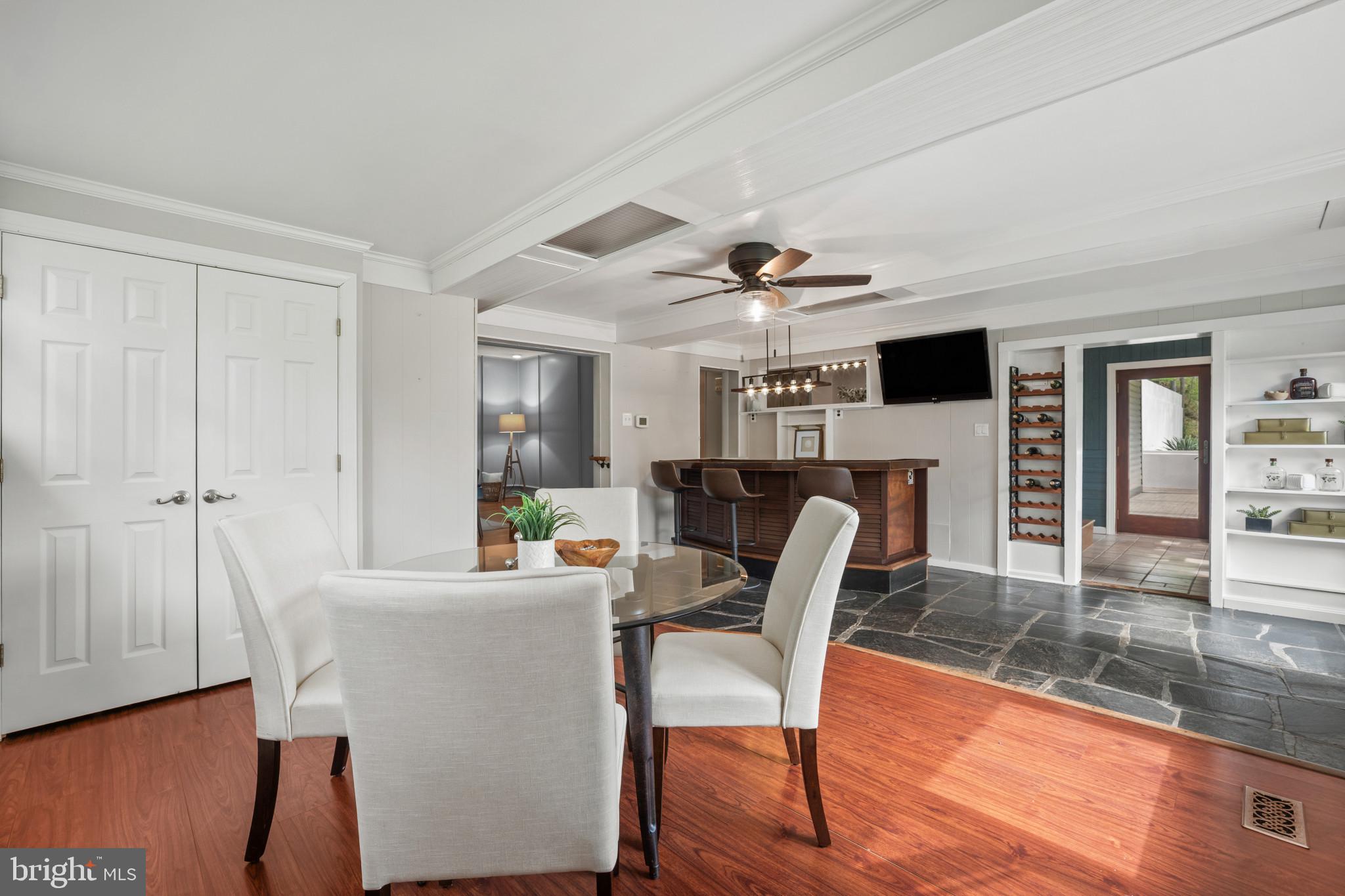 BROWN & HOOFF - Residential