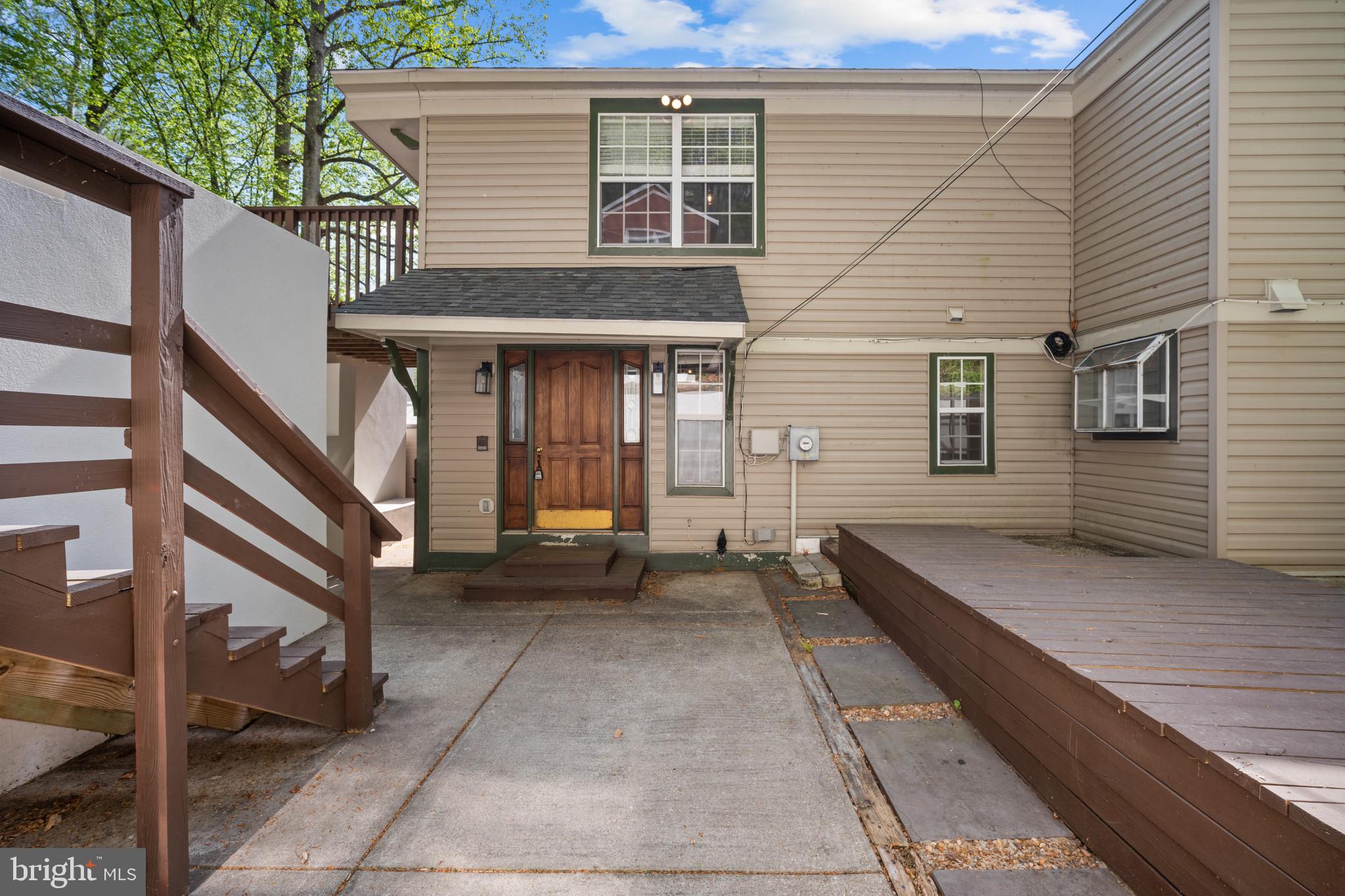 BROWN & HOOFF - Residential