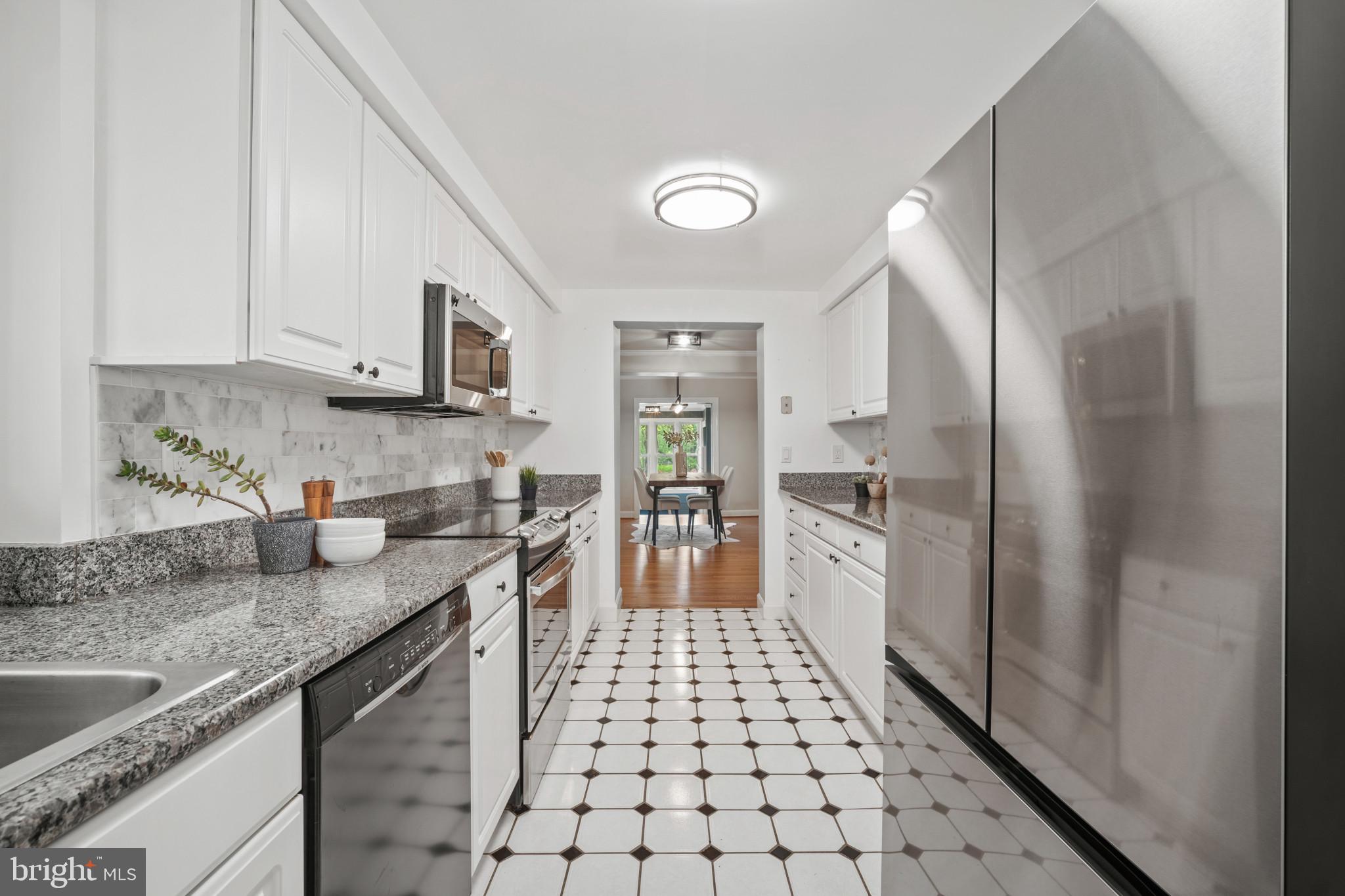 BROWN & HOOFF - Residential