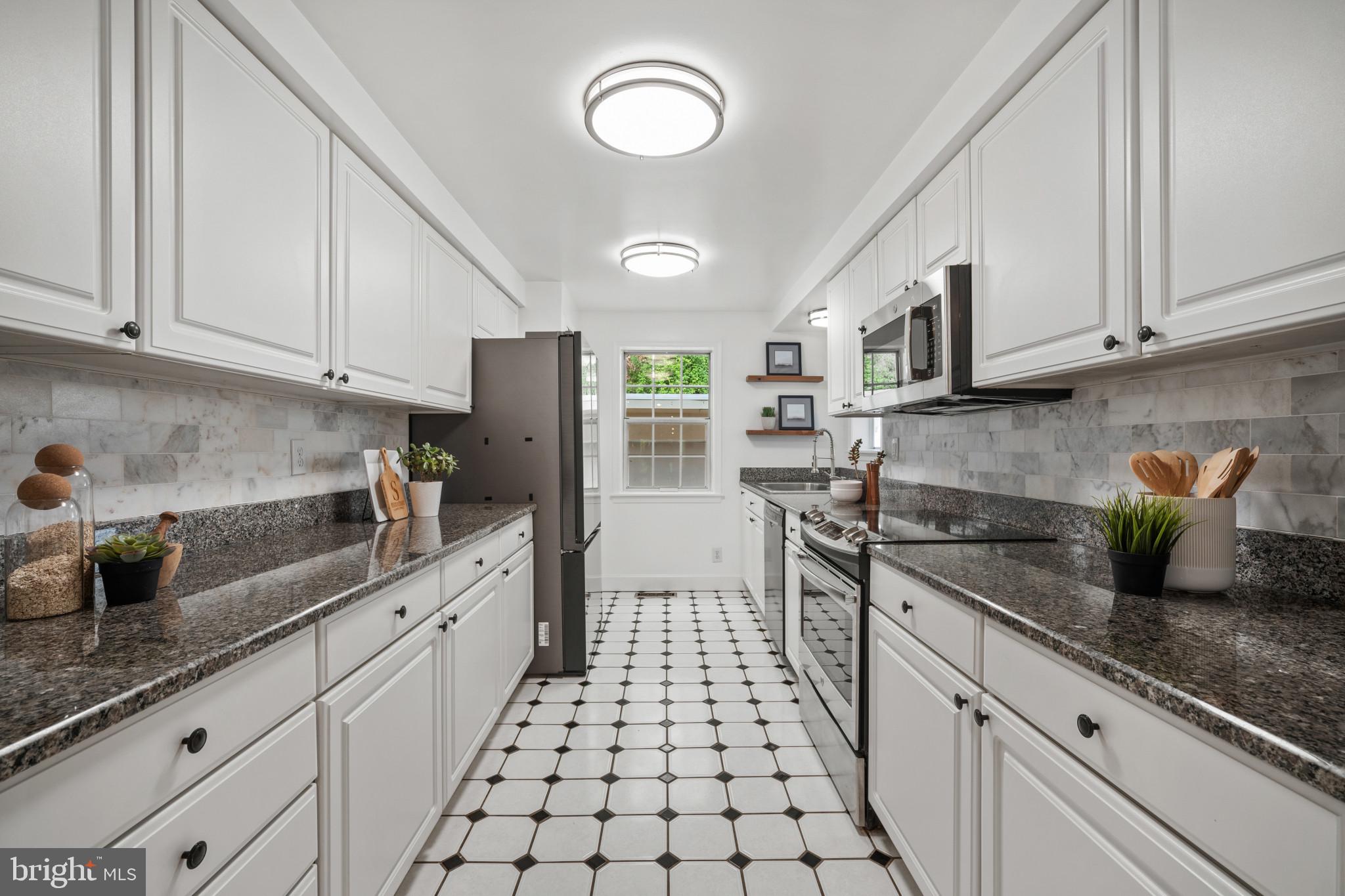 BROWN & HOOFF - Residential