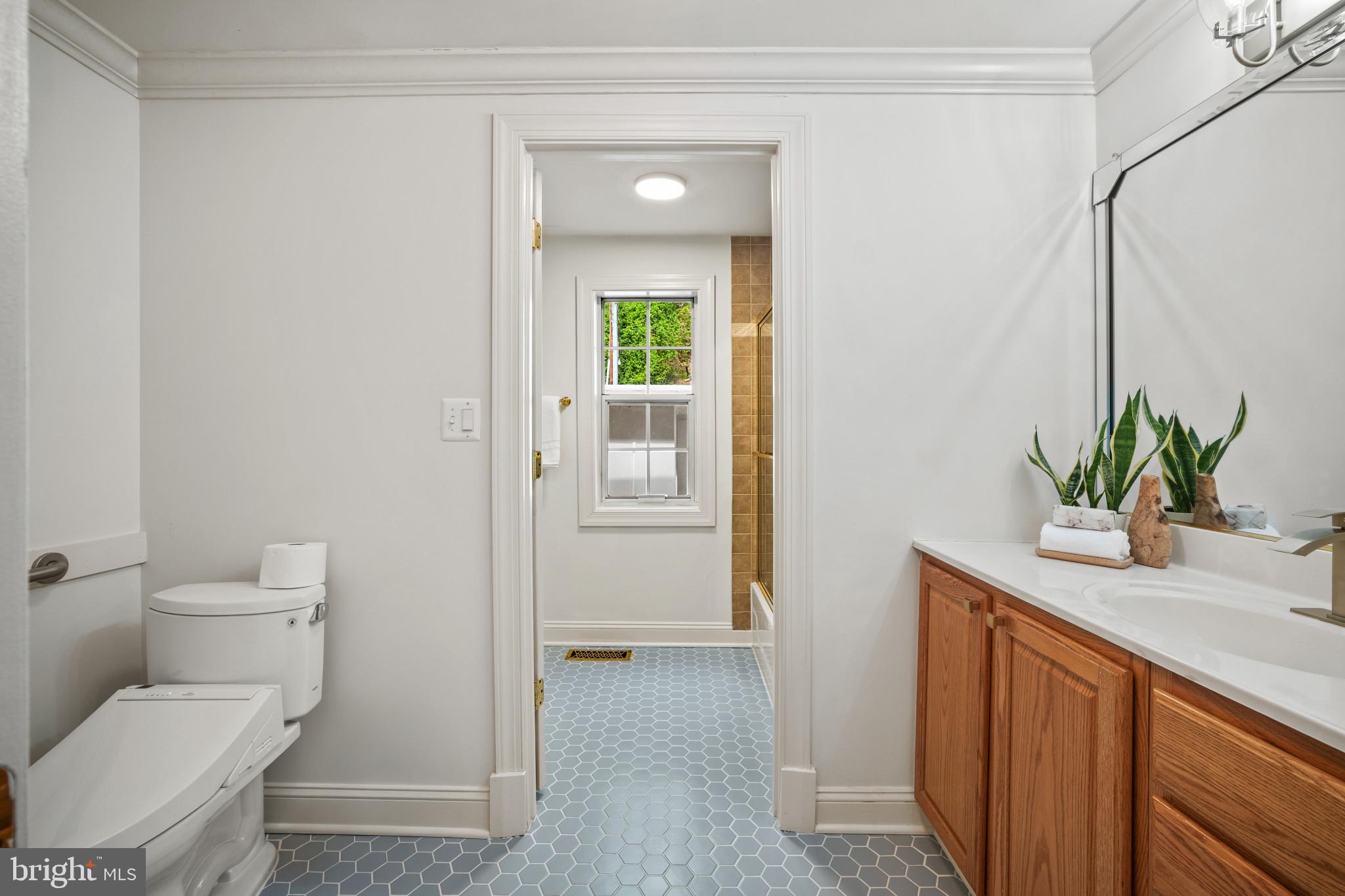 BROWN & HOOFF - Residential