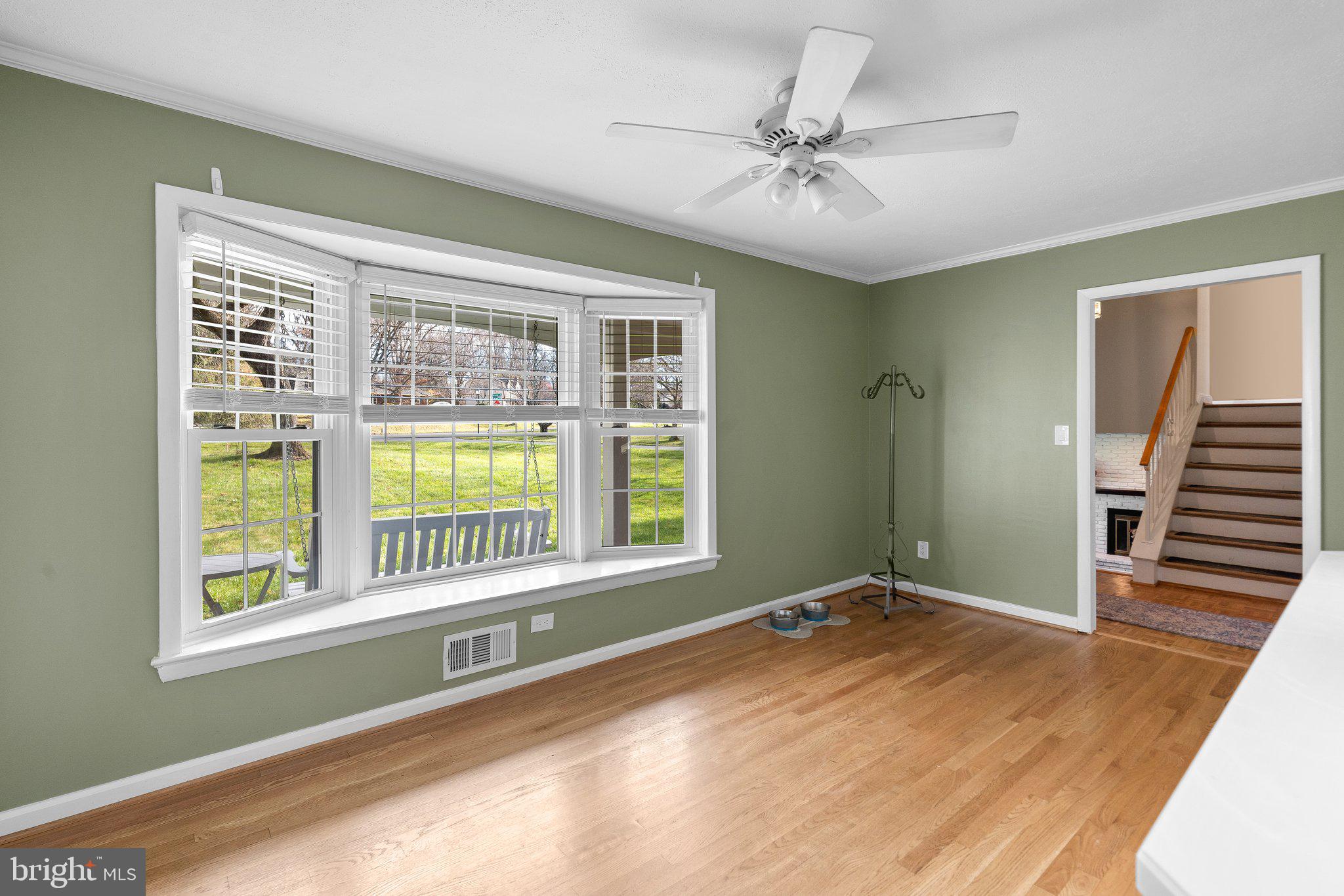 WILLIAMSBURG VILLAGE - Residential