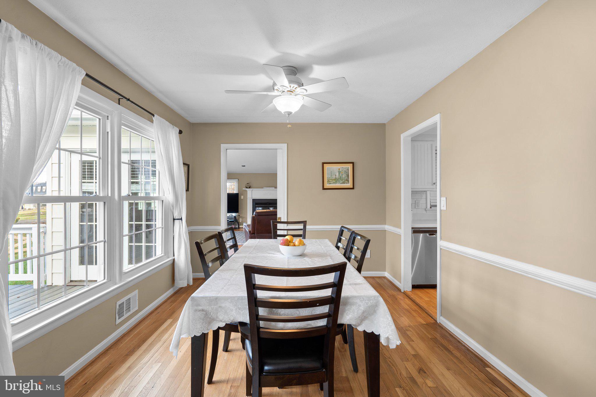 WILLIAMSBURG VILLAGE - Residential