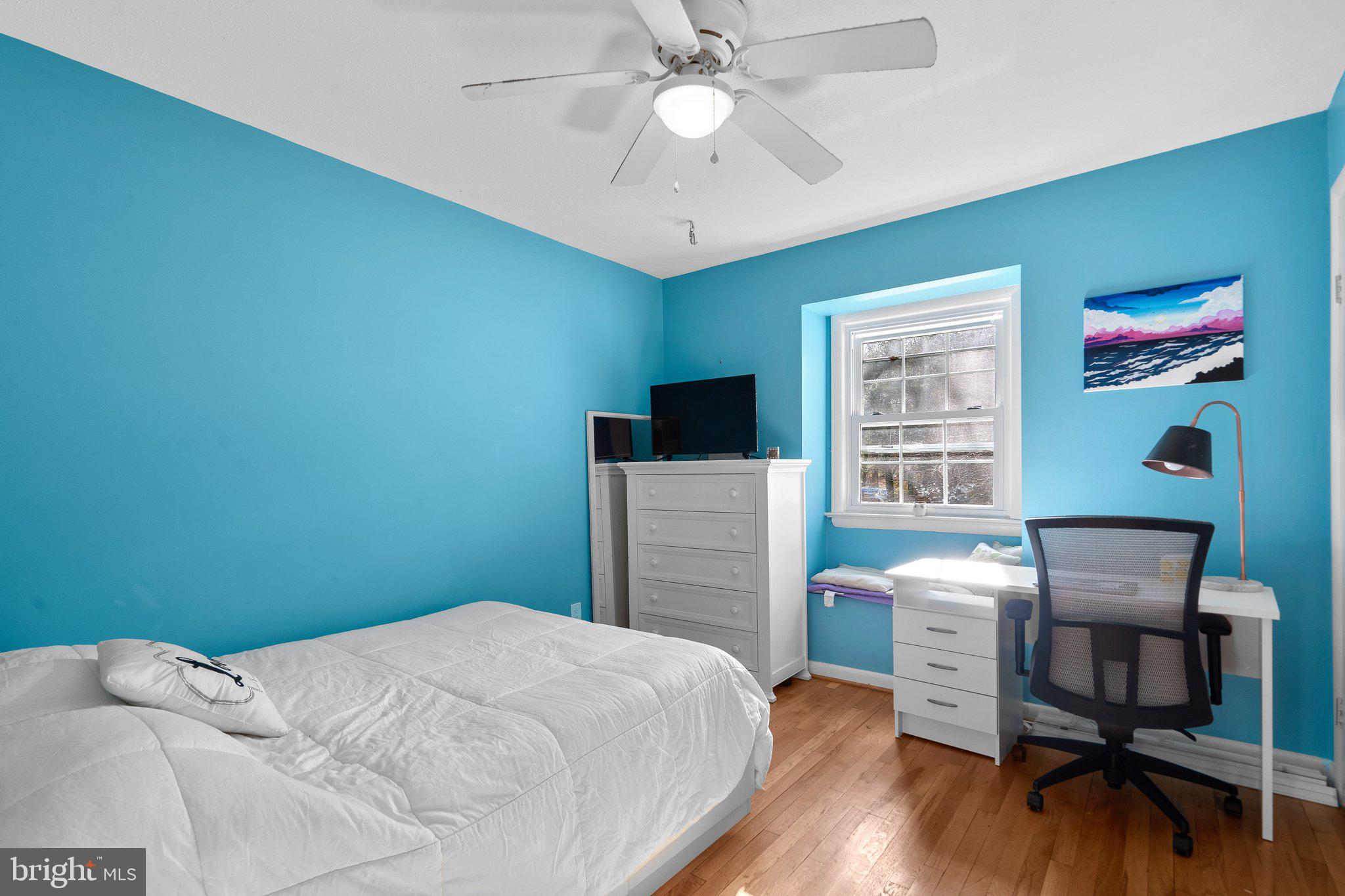 WILLIAMSBURG VILLAGE - Residential