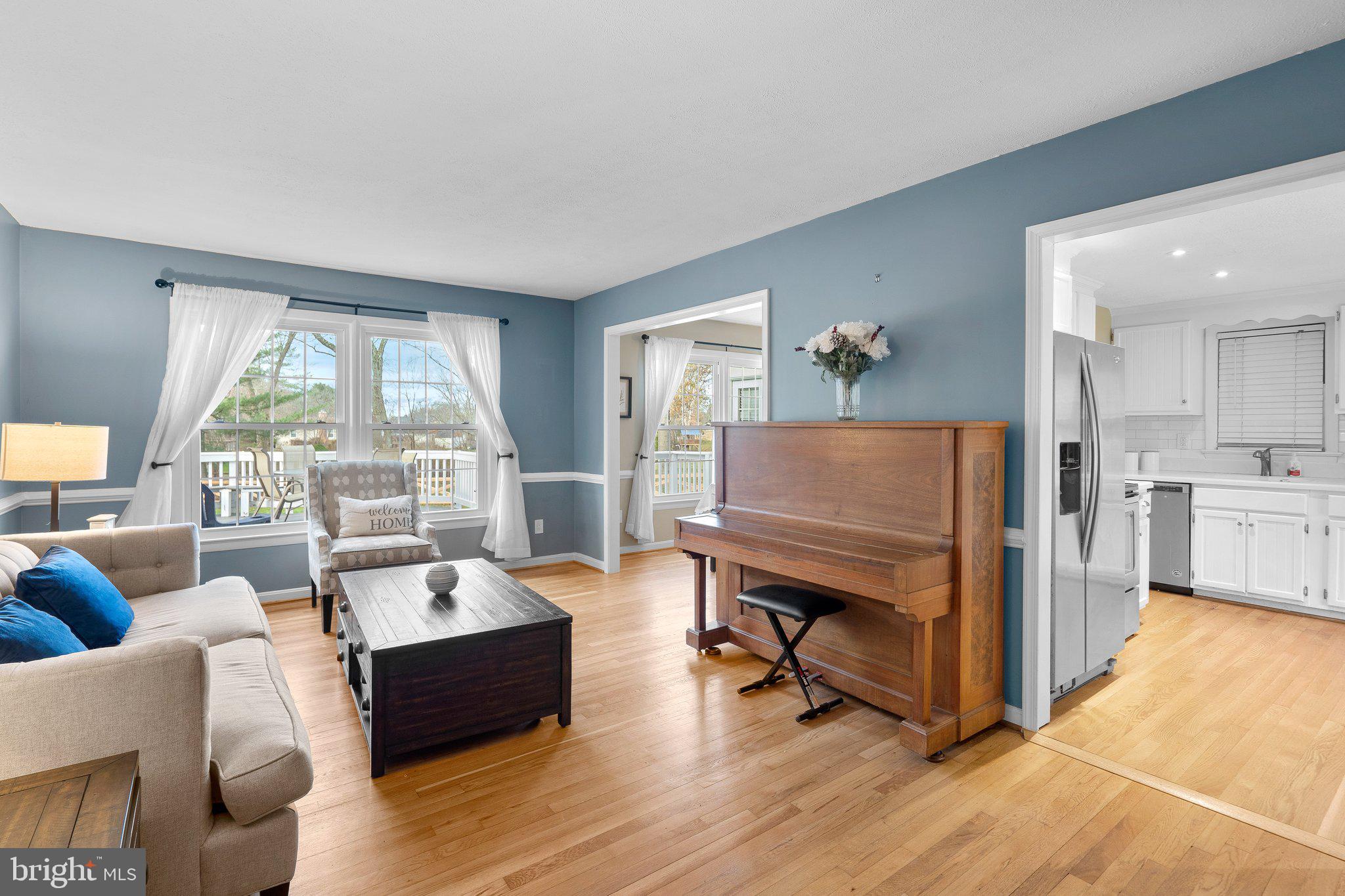 WILLIAMSBURG VILLAGE - Residential