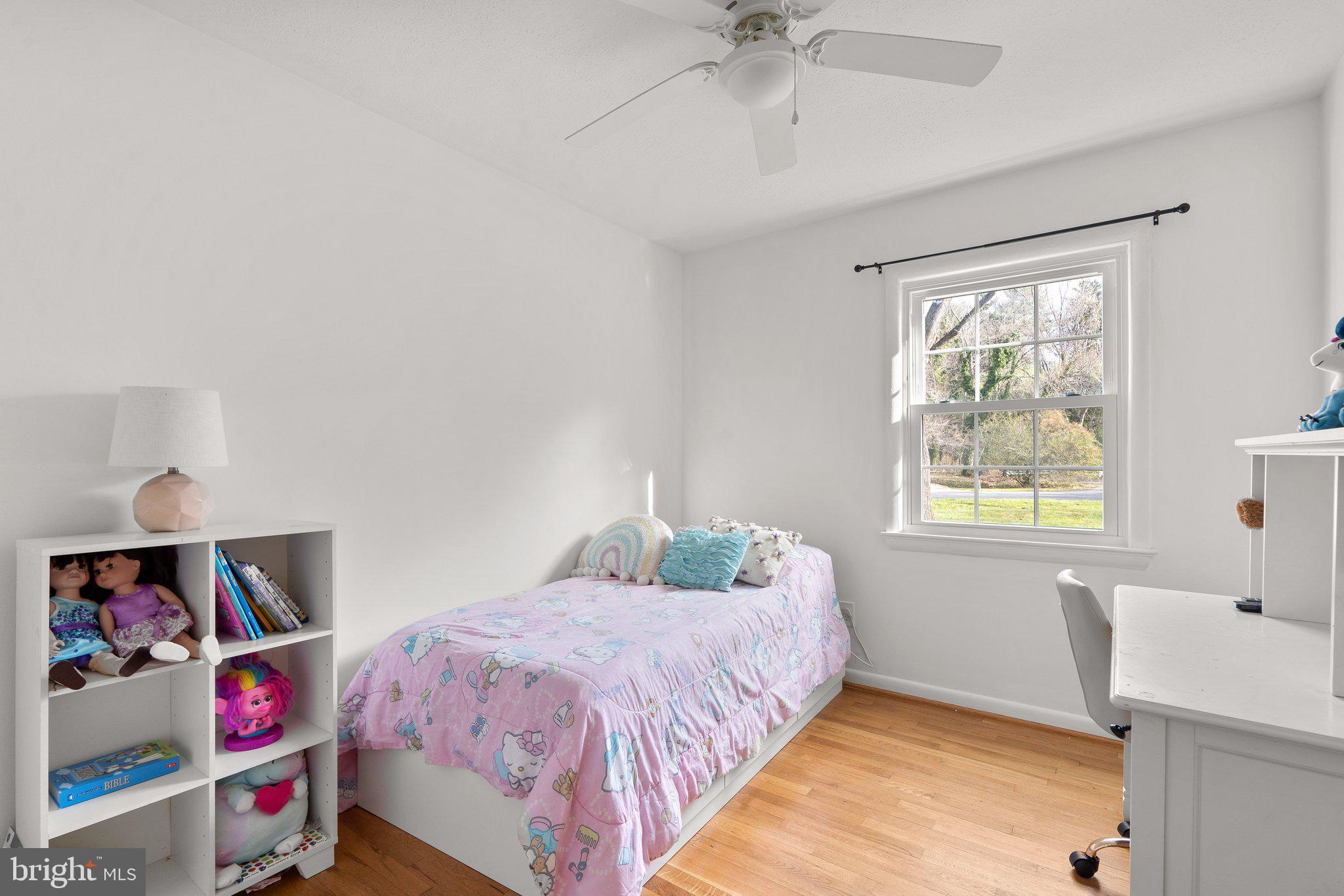 WILLIAMSBURG VILLAGE - Residential