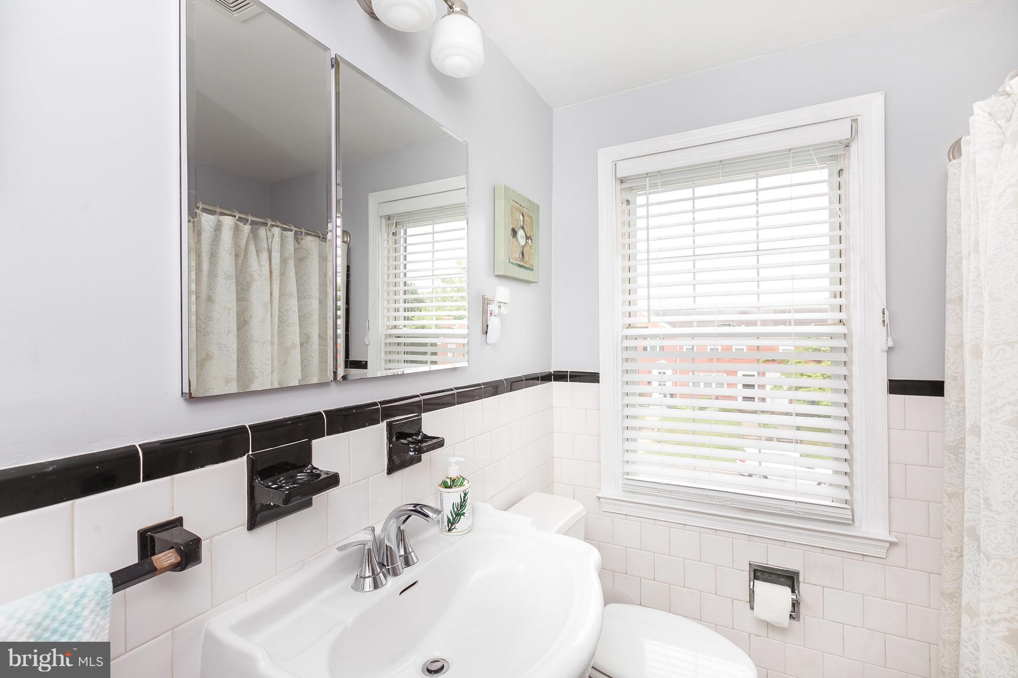 LOCH RAVEN MANOR - Residential