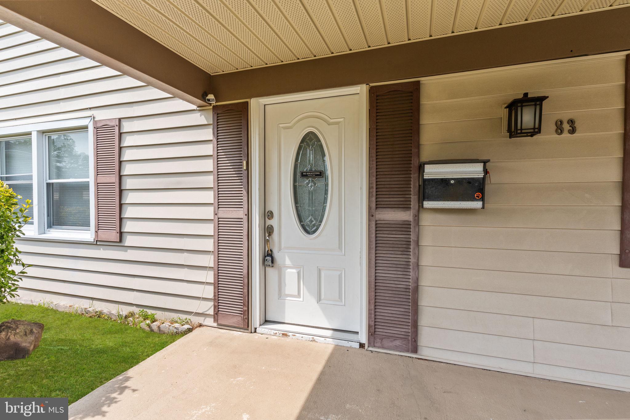 83 MELVILLE LANE
