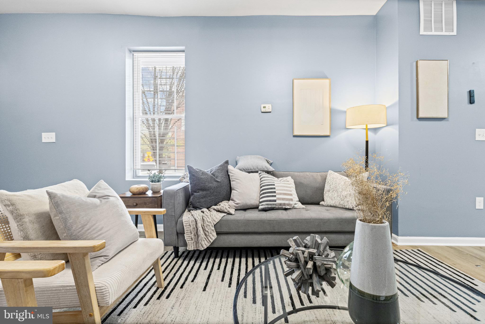 ELLWOOD PARK - Residential