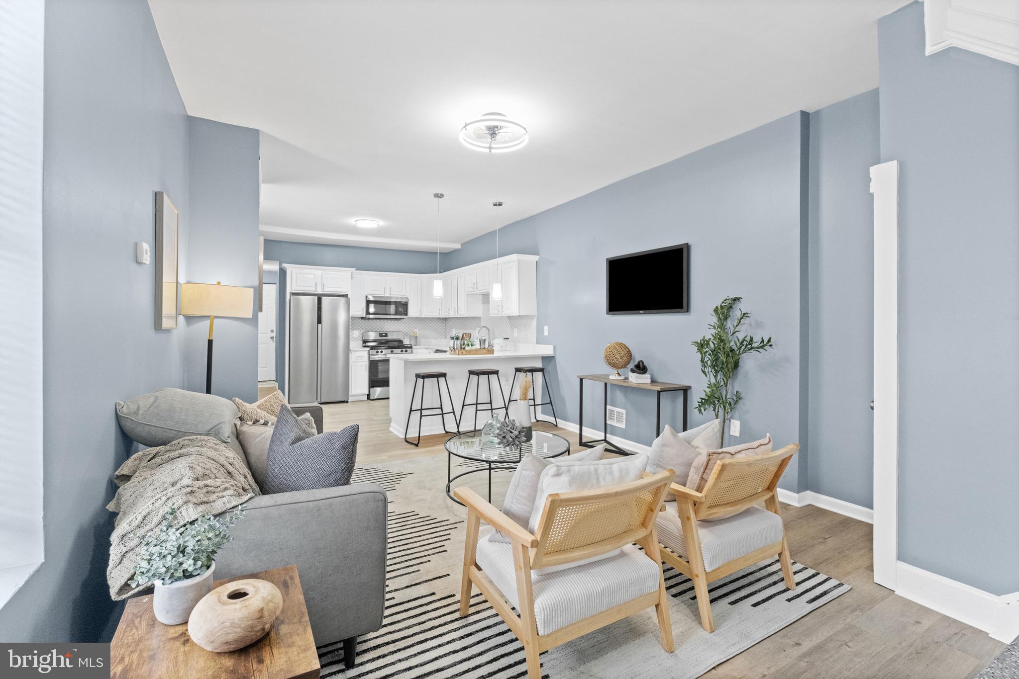 ELLWOOD PARK - Residential