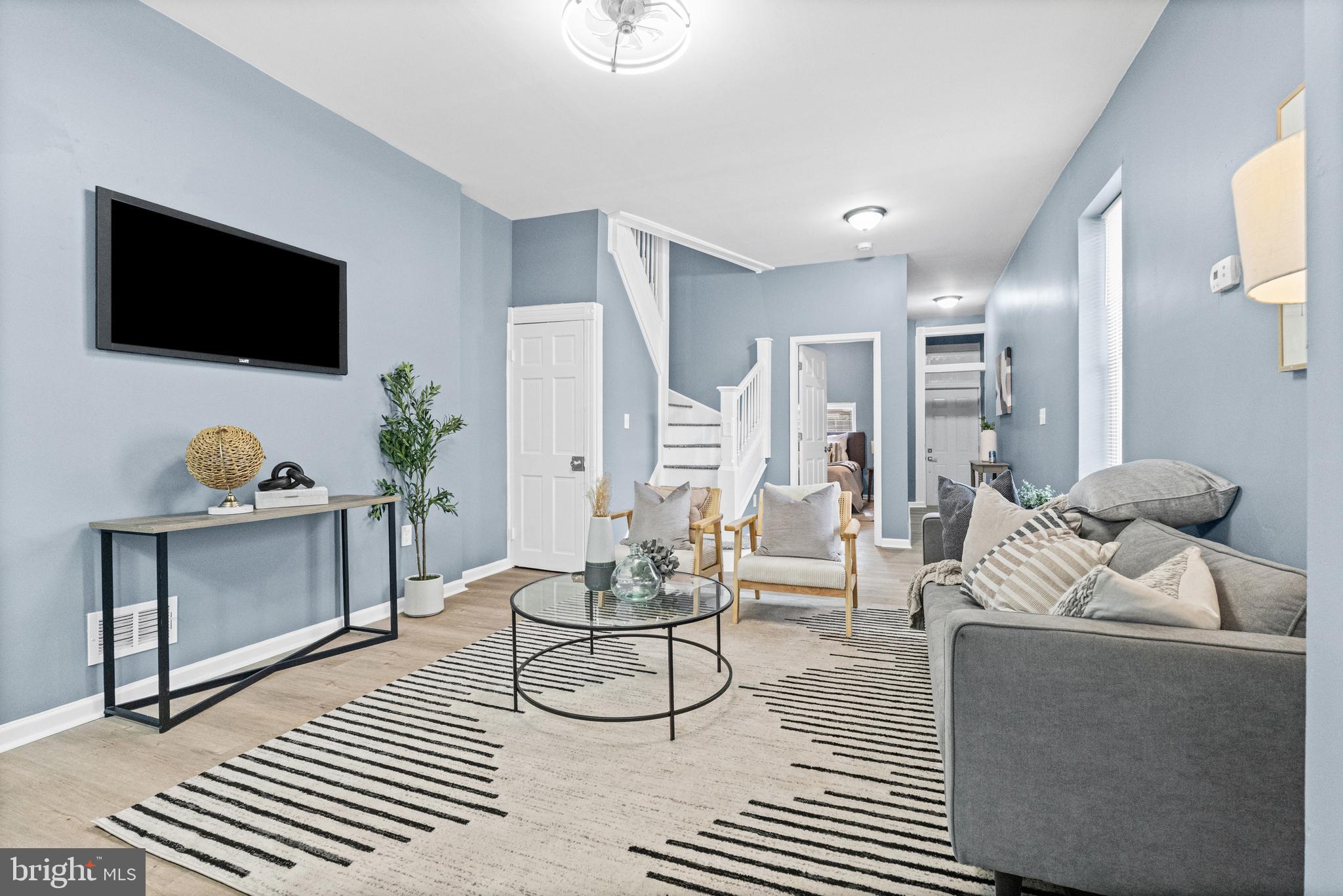 ELLWOOD PARK - Residential