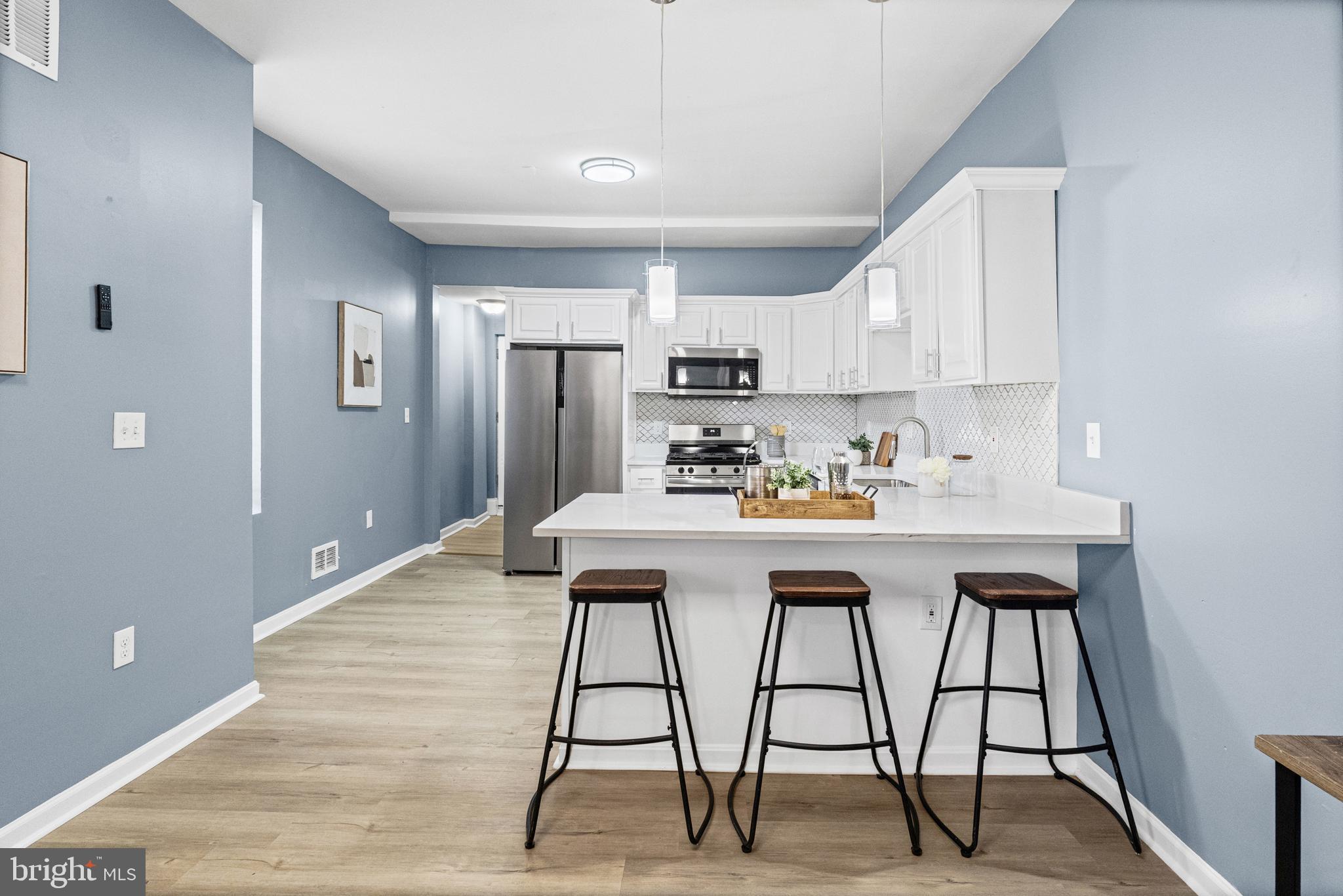 ELLWOOD PARK - Residential