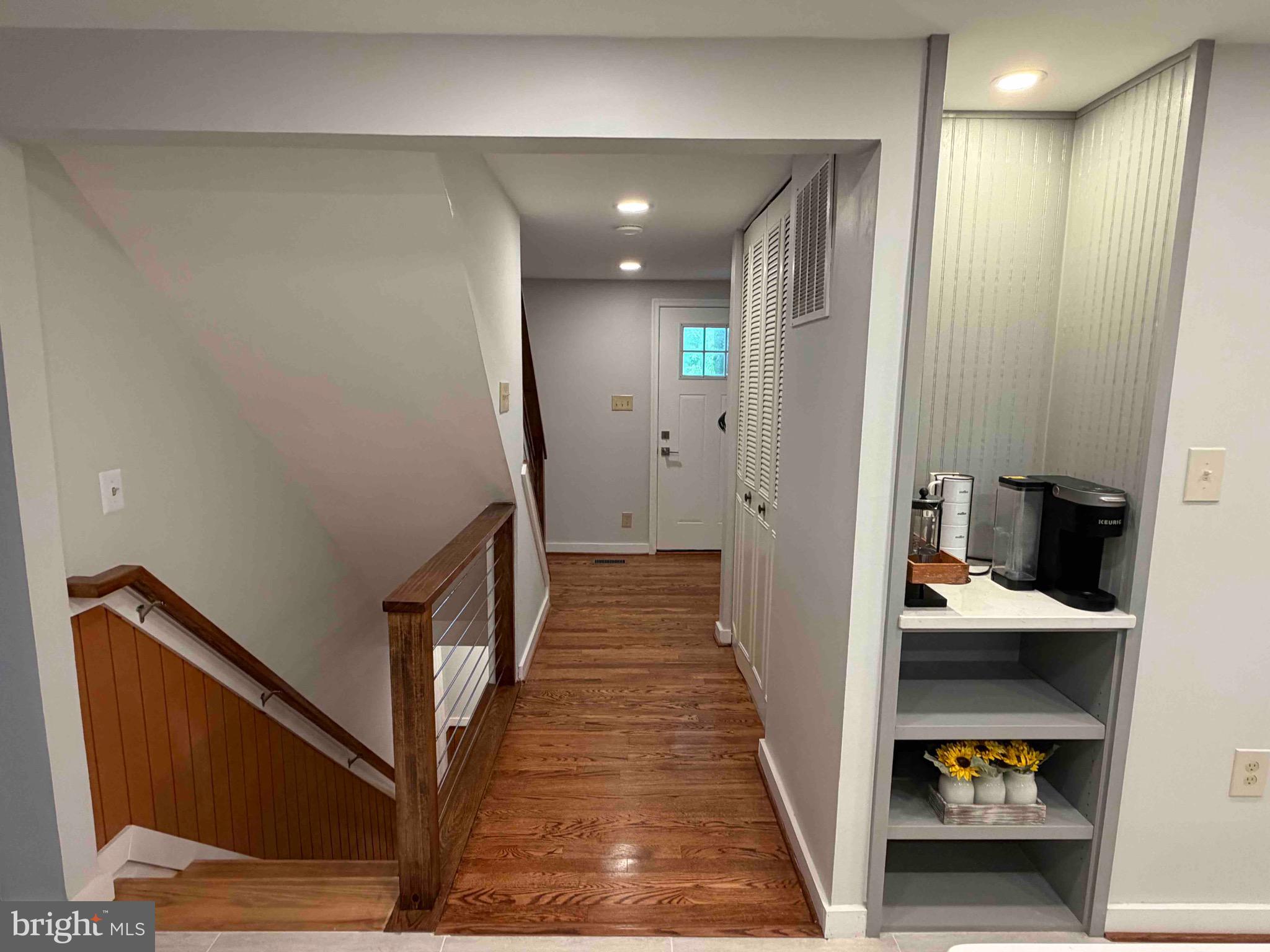 RESTON - Residential