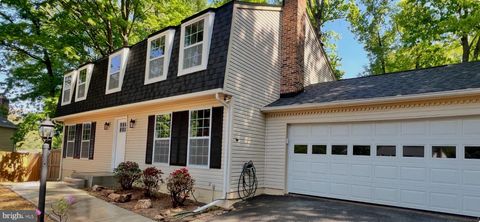 Photo of 2283 Dosinia Court, RESTON, VA 20191 (MLS # VAFX2306144)