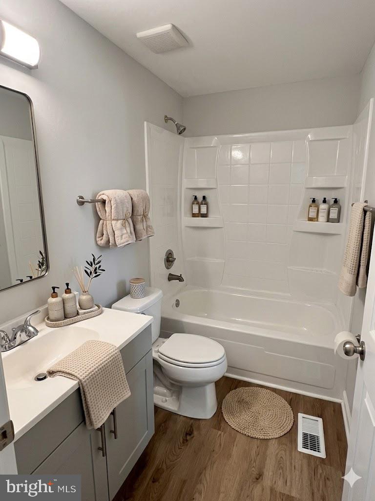RESTON - Residential