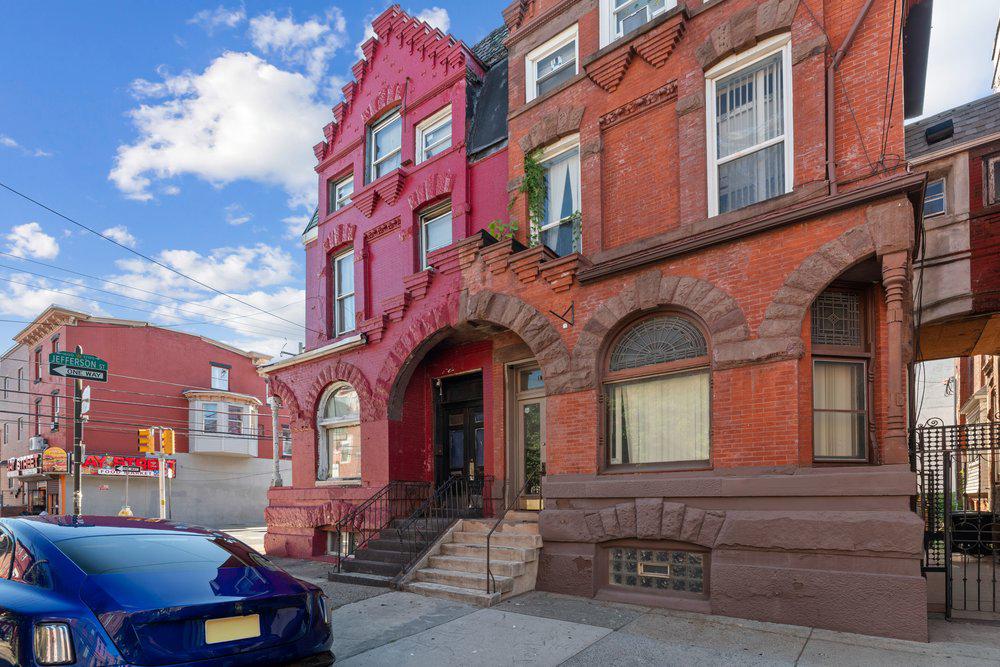 1502 N 17TH STREET