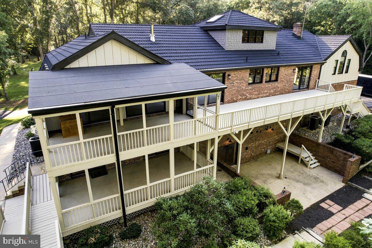 7785 SWAN LANE