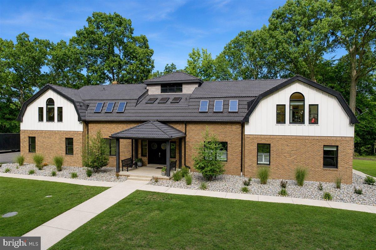 7785 SWAN LANE