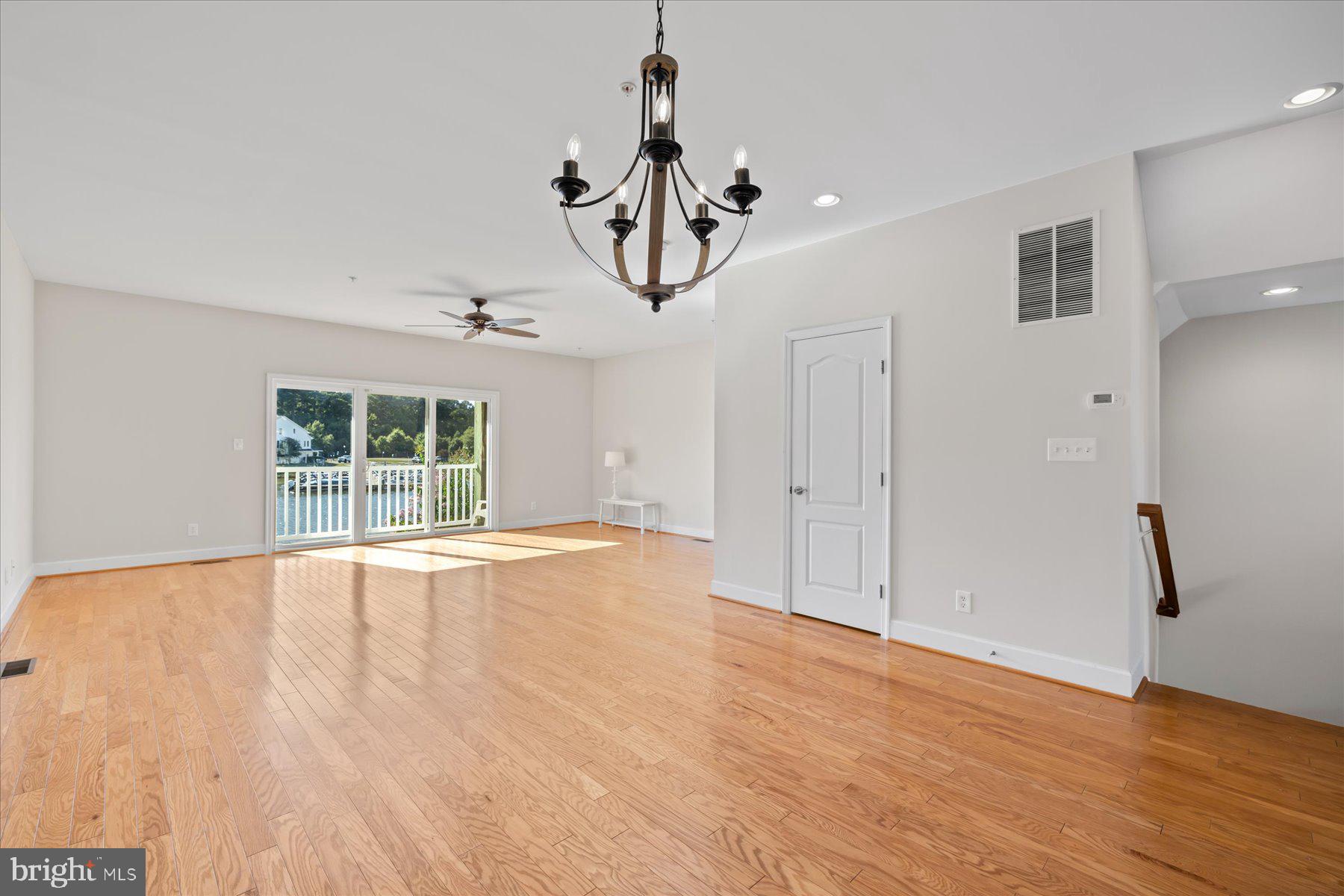 GLEN RIDDLE - Residential