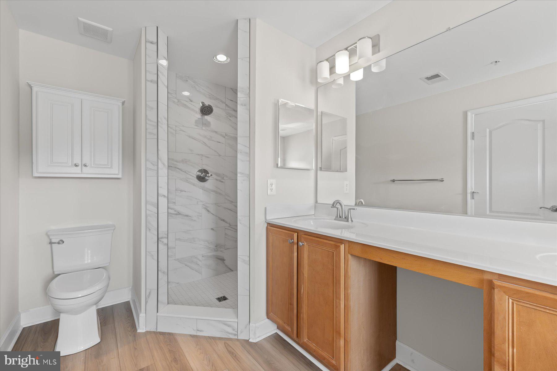 GLEN RIDDLE - Residential